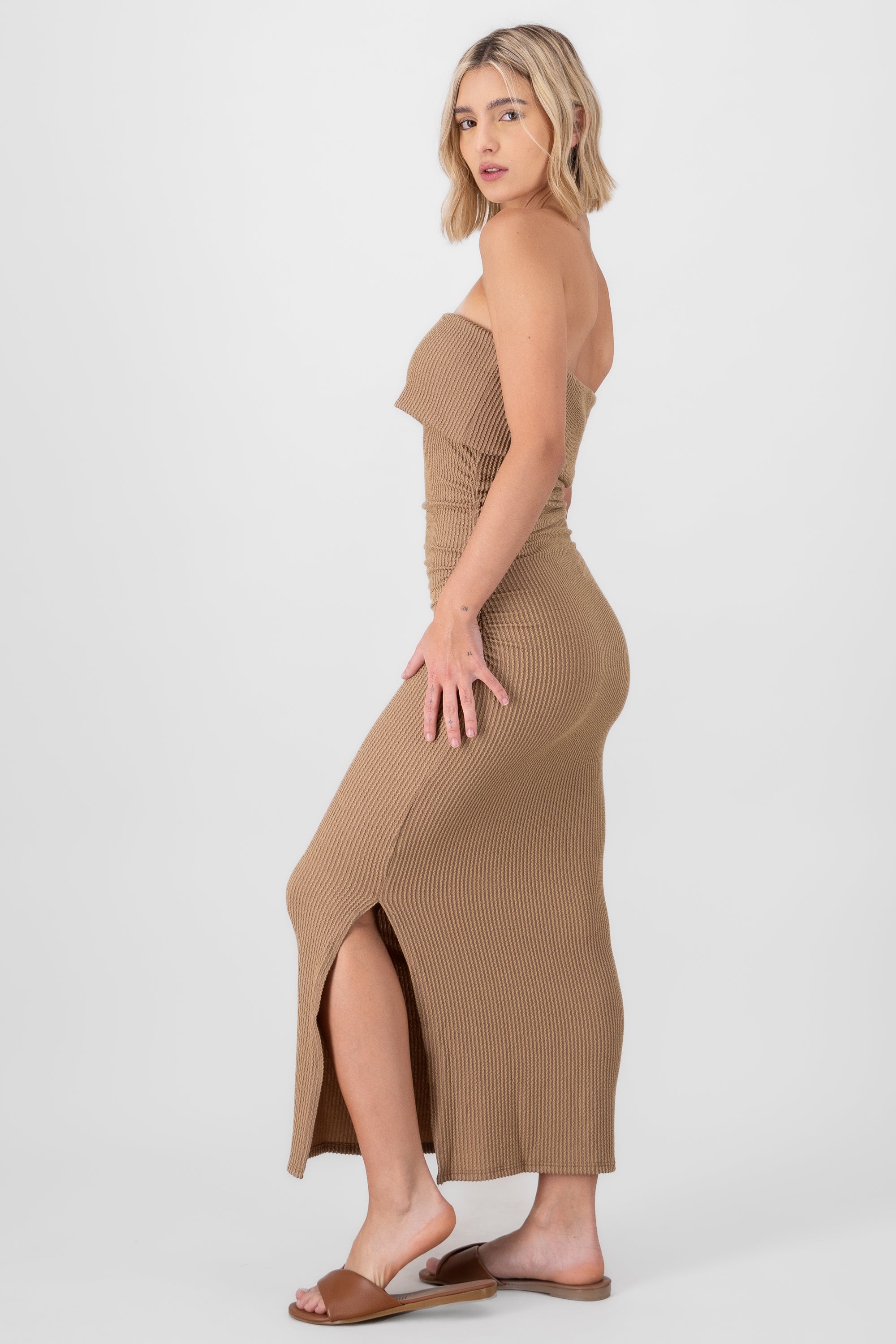 Vestido midi off shoulder KHAKI