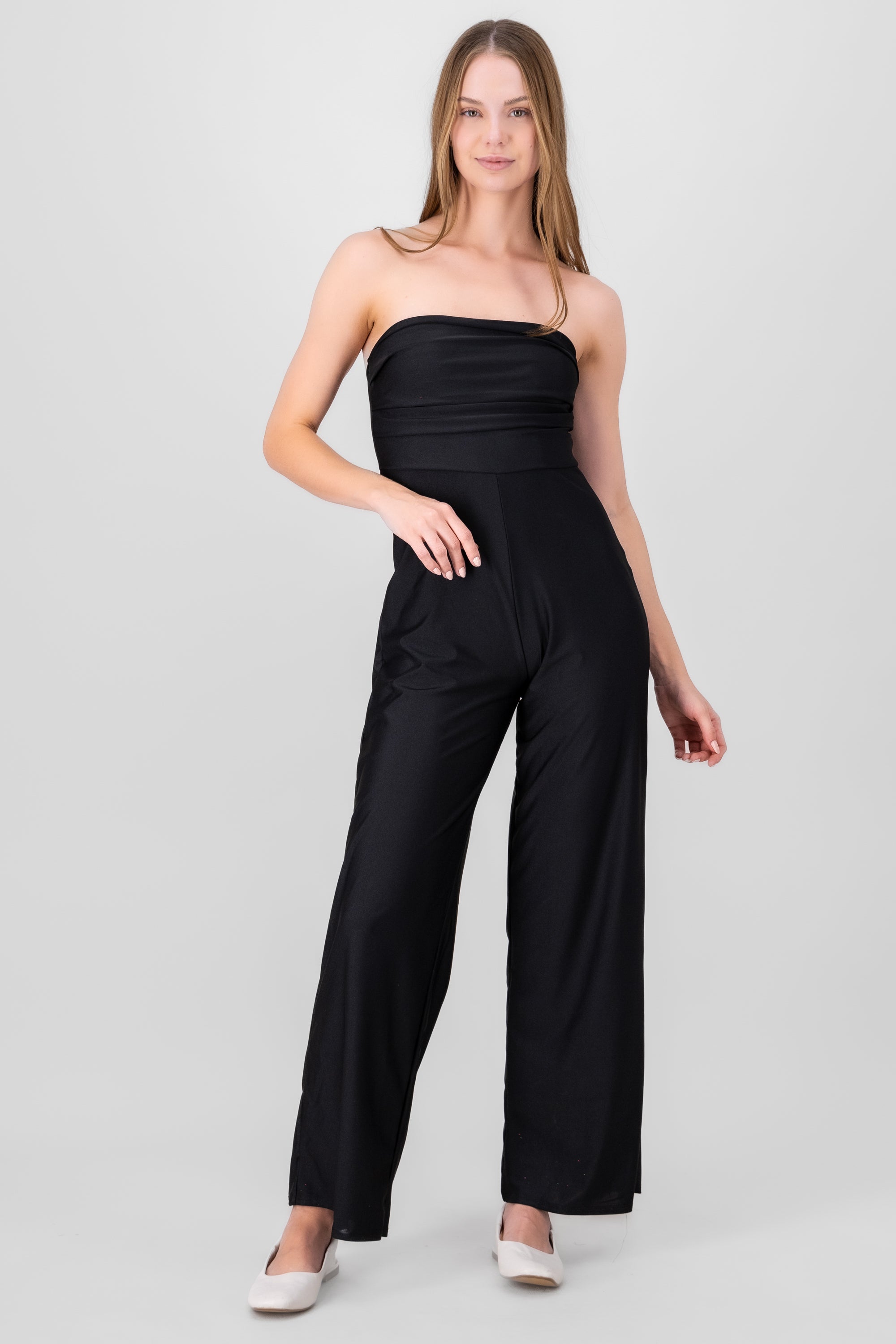 Jumpsuit strapless con detalle liso NEGRO