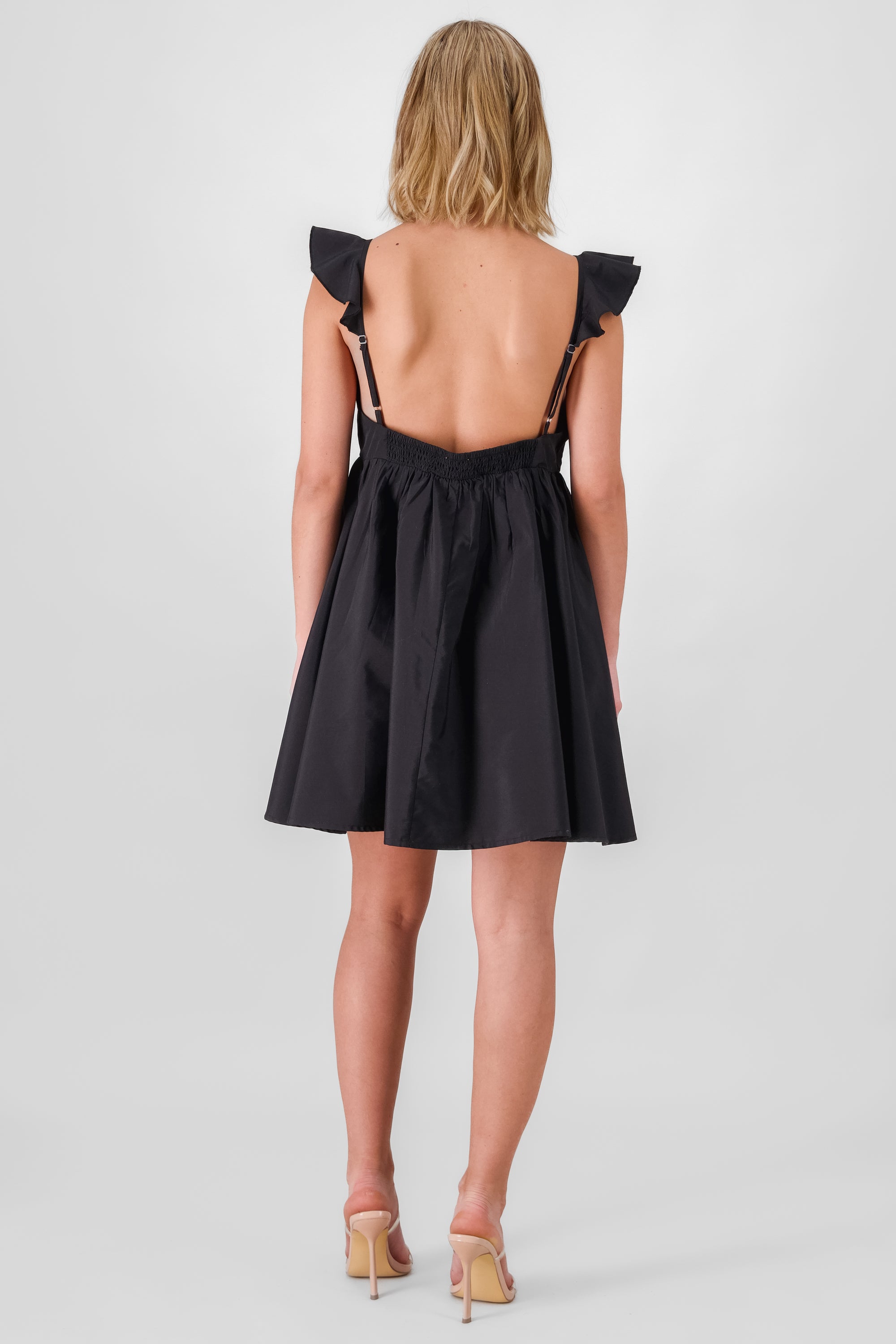 Vestido mini con detalle en tirantes NEGRO