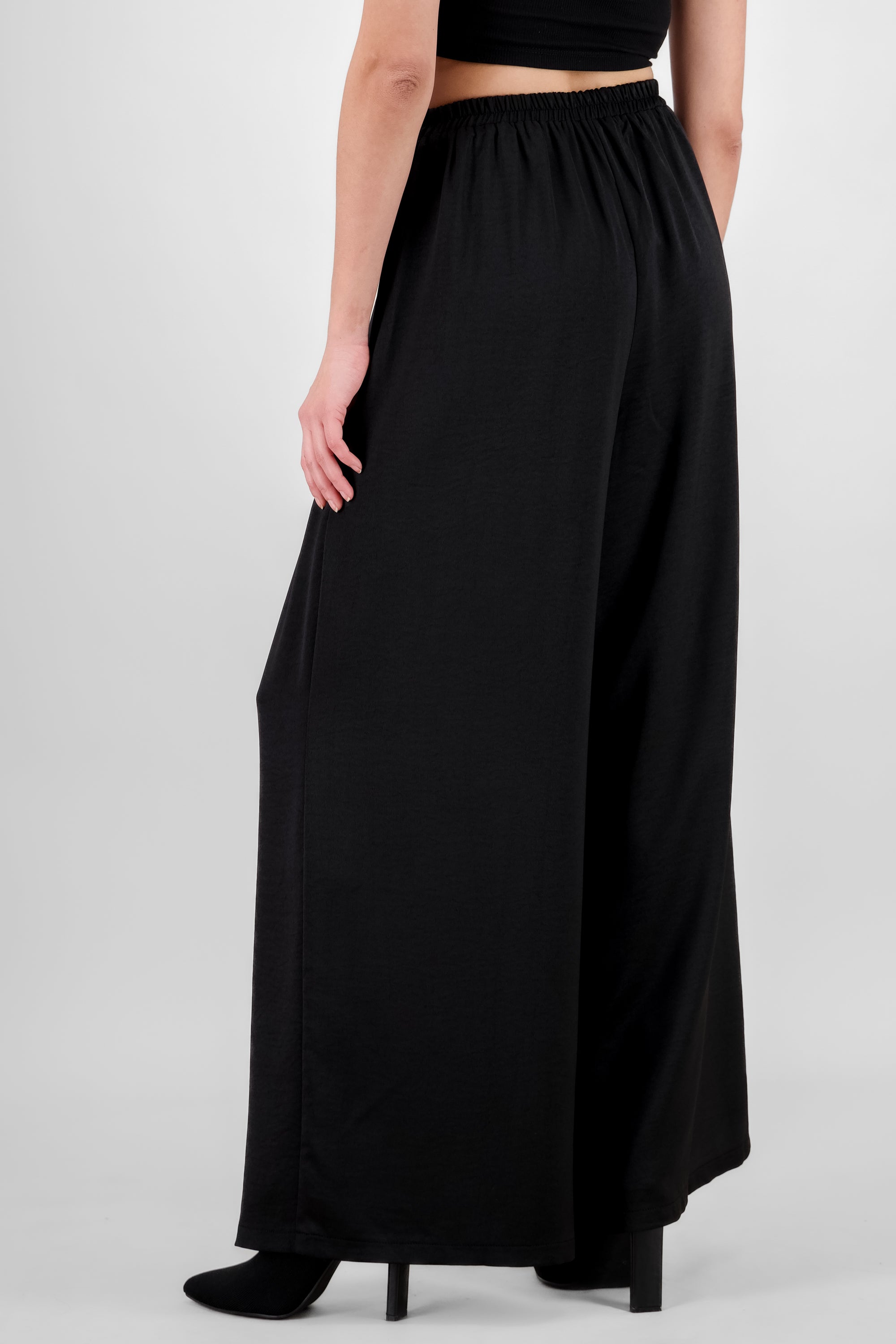 Pantalon wide leg satinado NEGRO