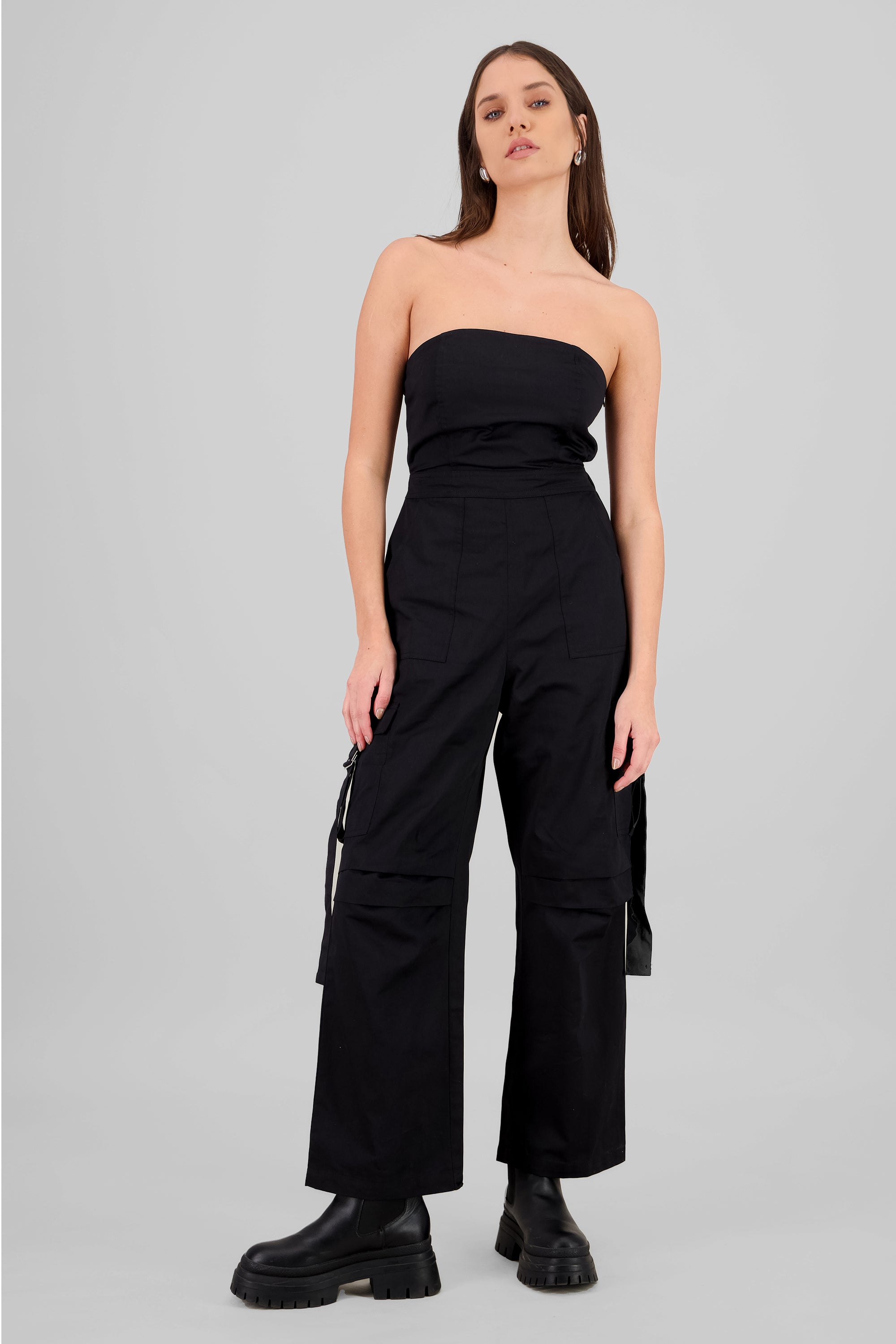 Jumpsuit strapless cargo tiras NEGRO