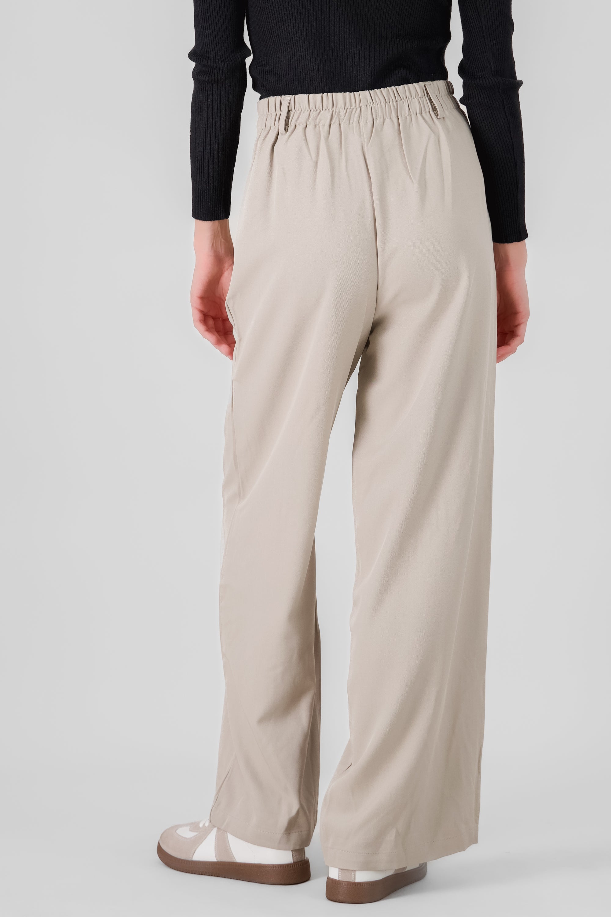 Pantalon amplio detalle doble boton BEIGE