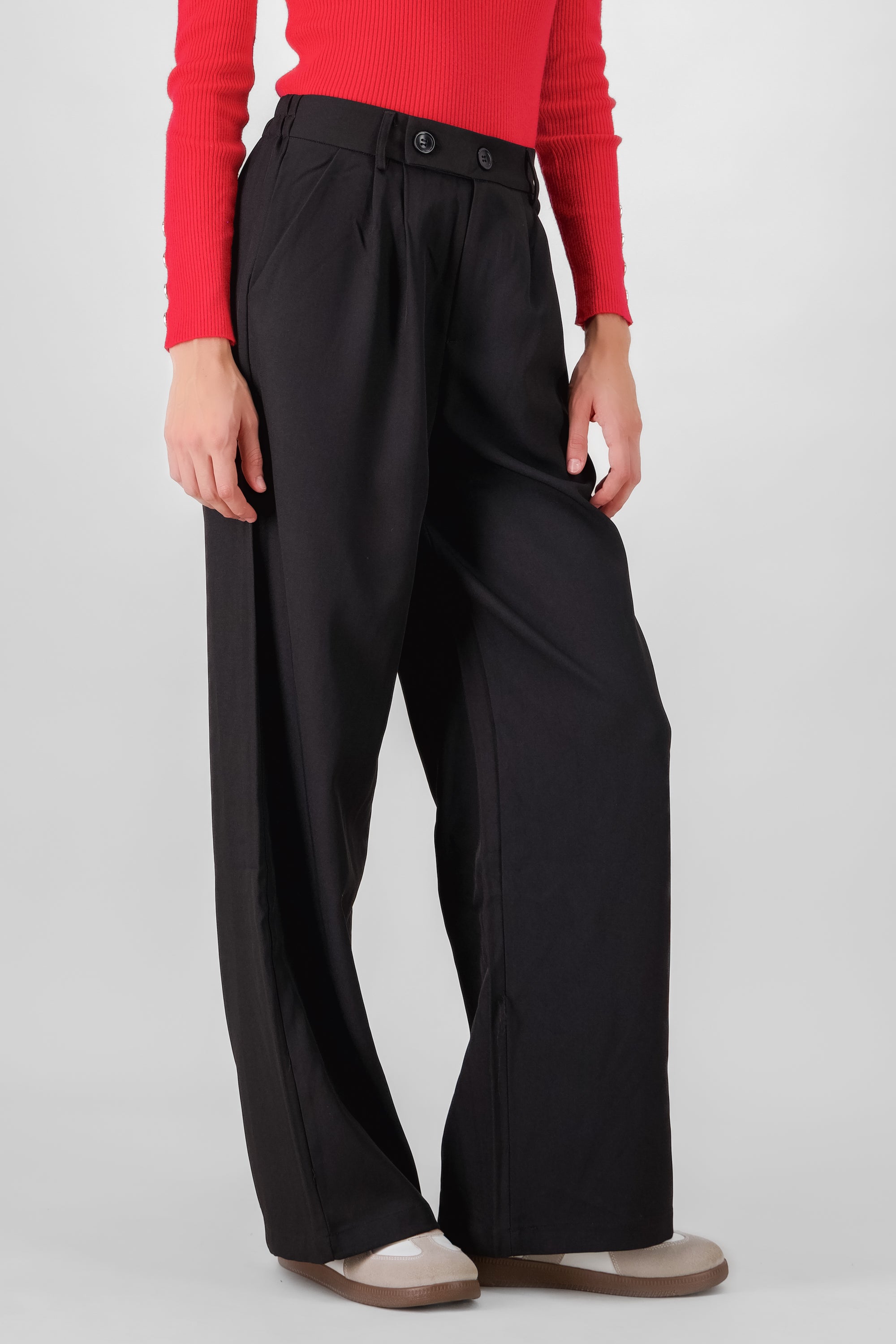 Pantalon amplio detalle doble boton NEGRO