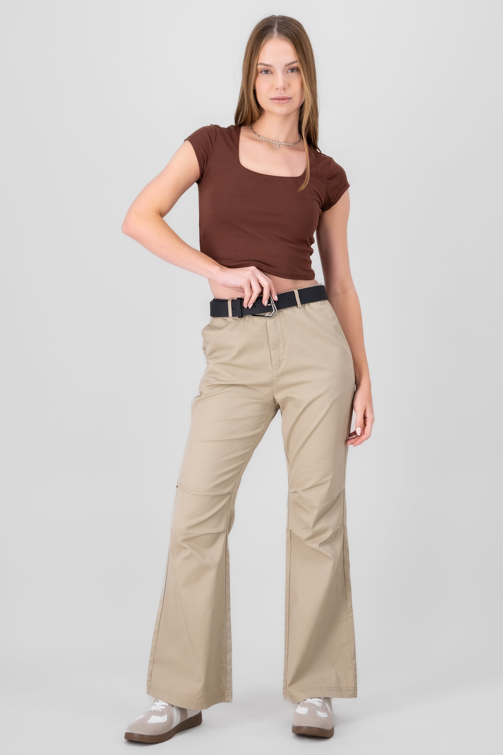 Pantalon detalle costuras BEIGE