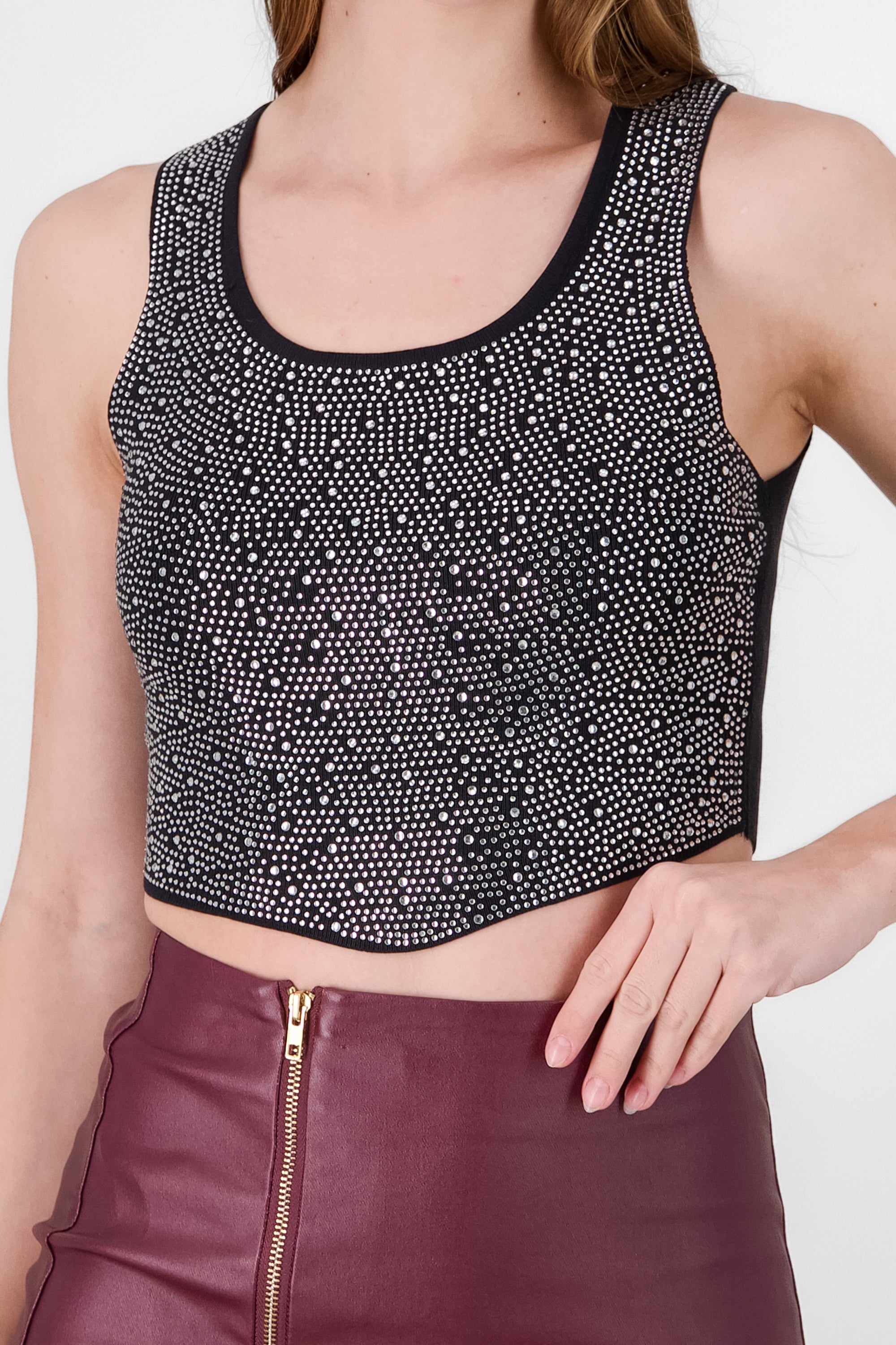 Top crop detalle piedras NEGRO