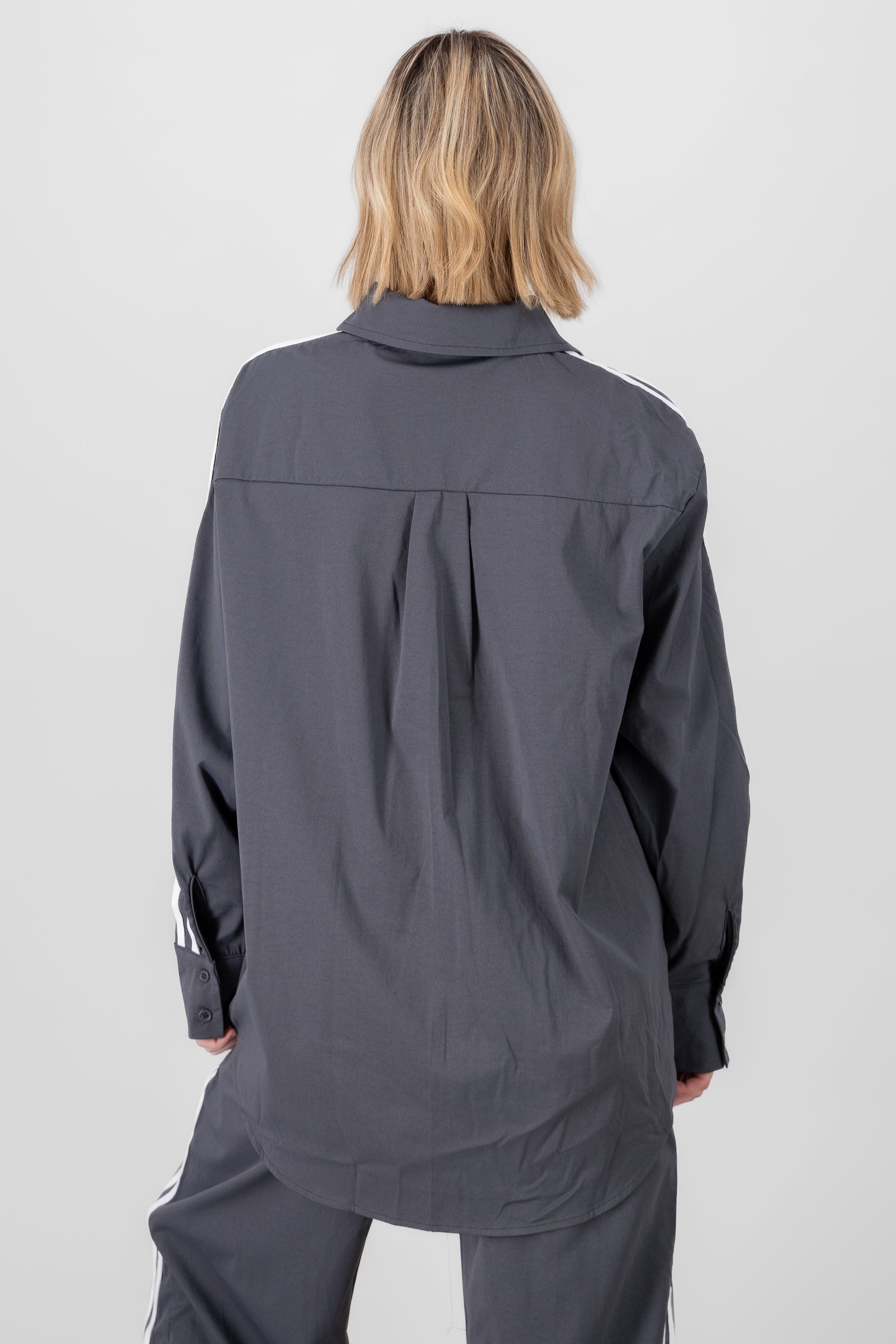 Camisa oversize detalle rayas GRIS