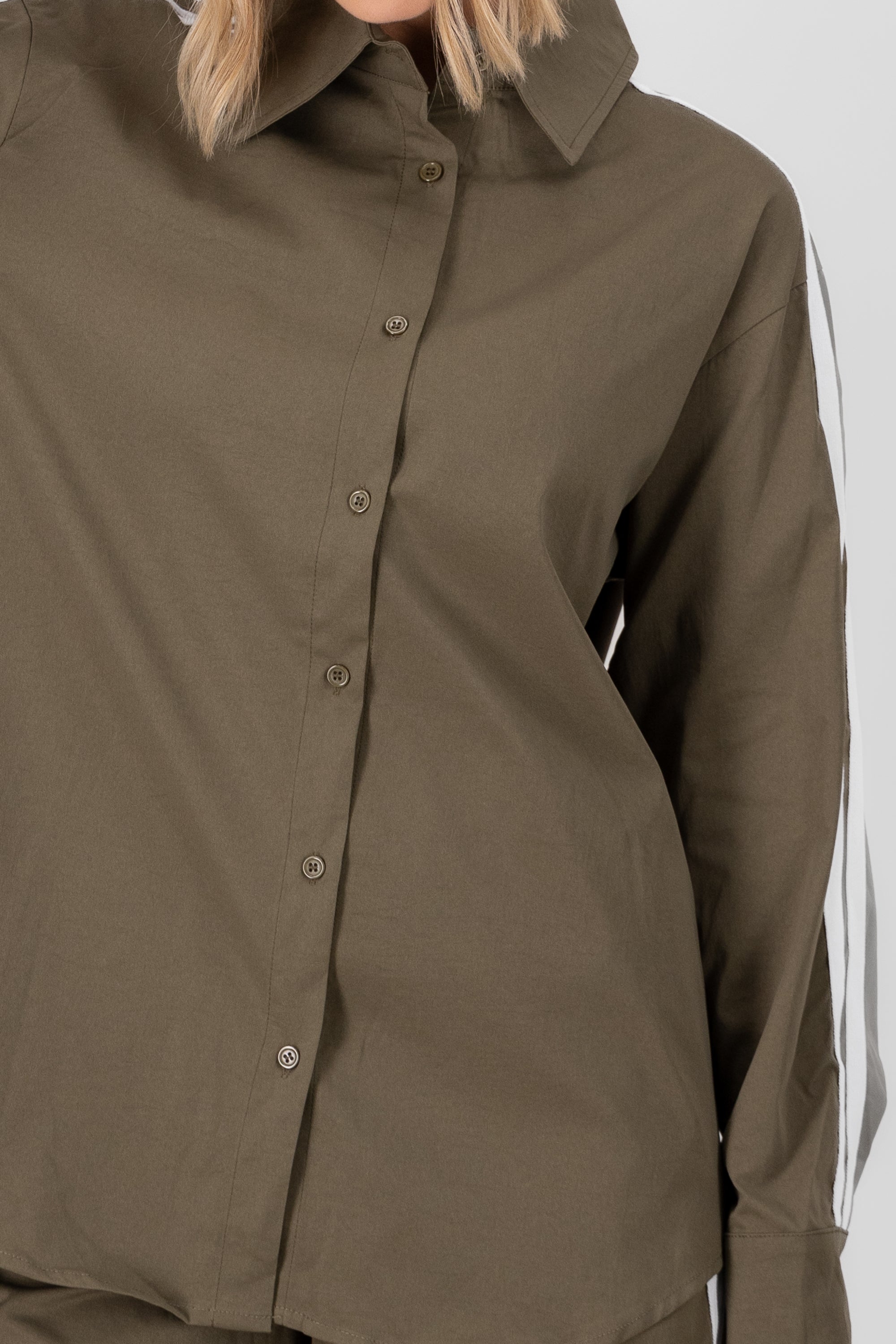 Camisa oversize detalle rayas VERDE CAZADOR