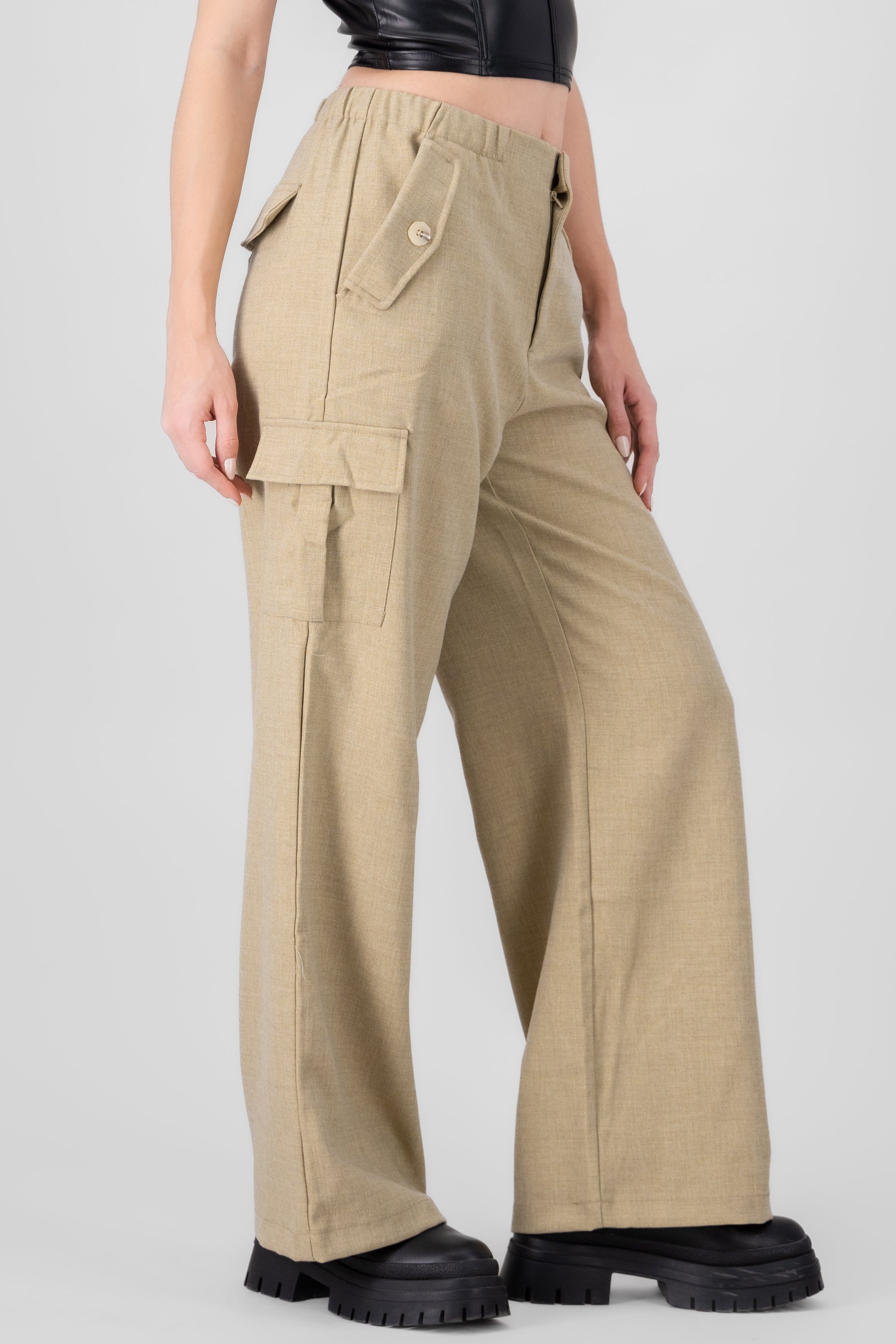 Pantalon wide leg bolsas cargo BEIGE