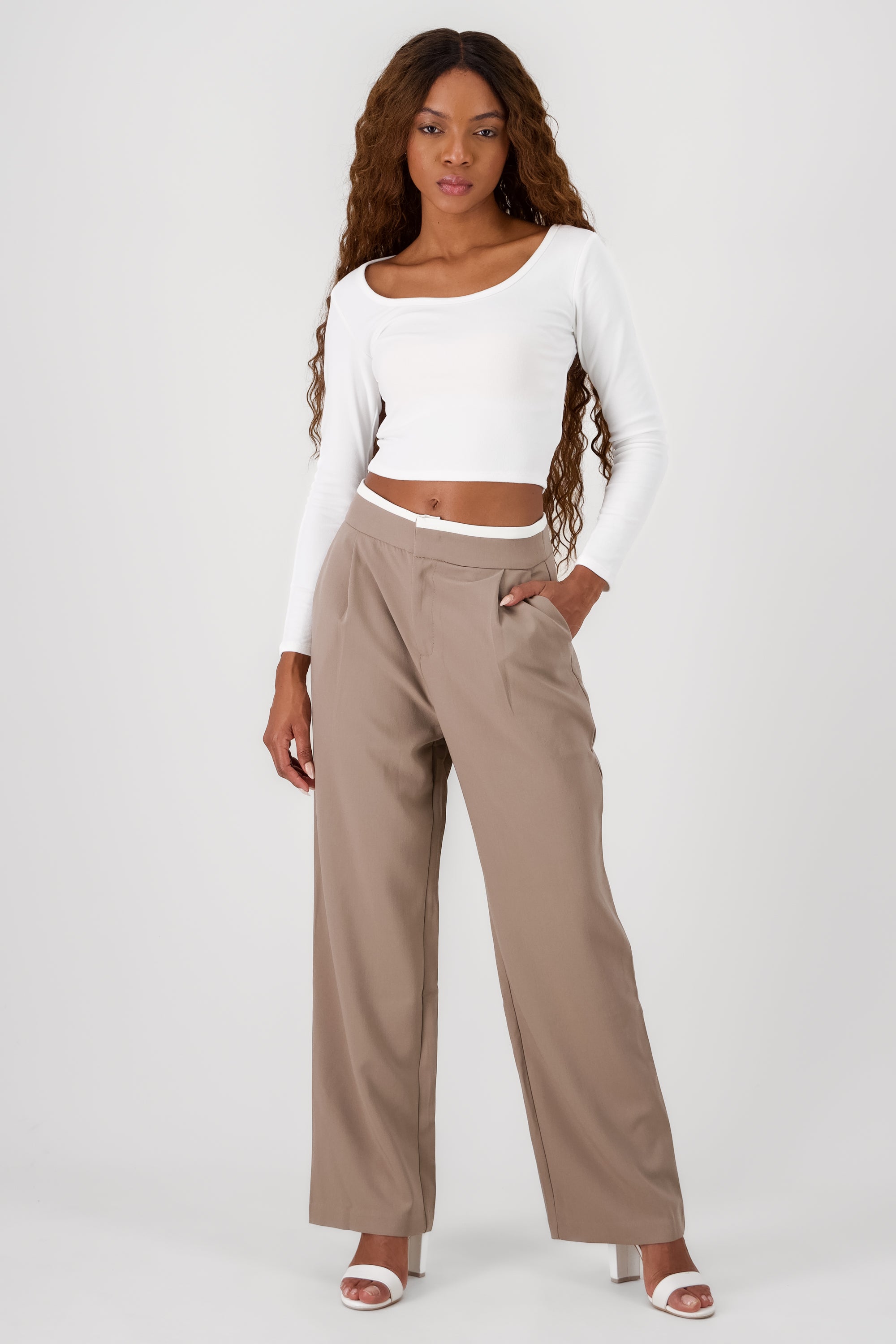 Pantalon de vestir detalle pretina contraste BEIGE