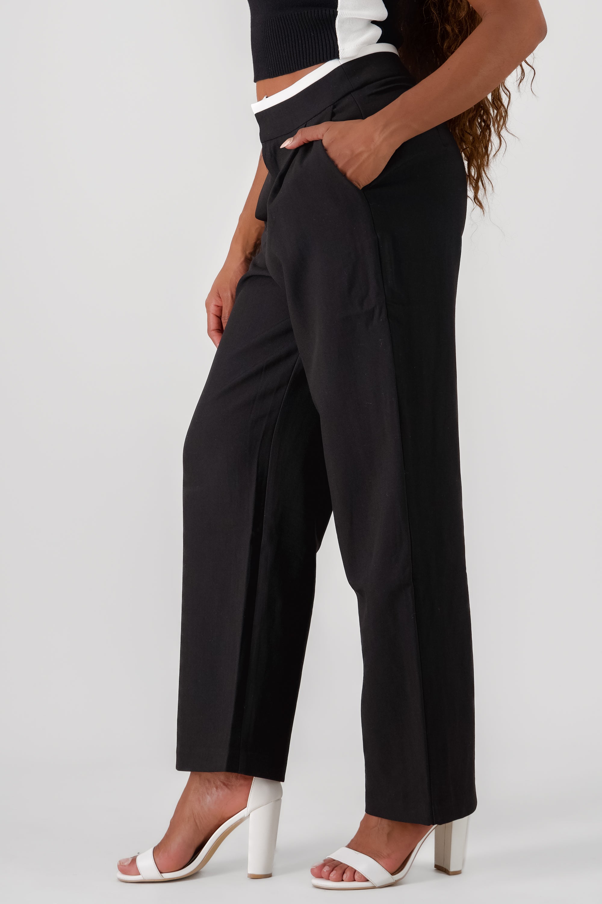 Pantalon de vestir detalle pretina contraste NEGRO