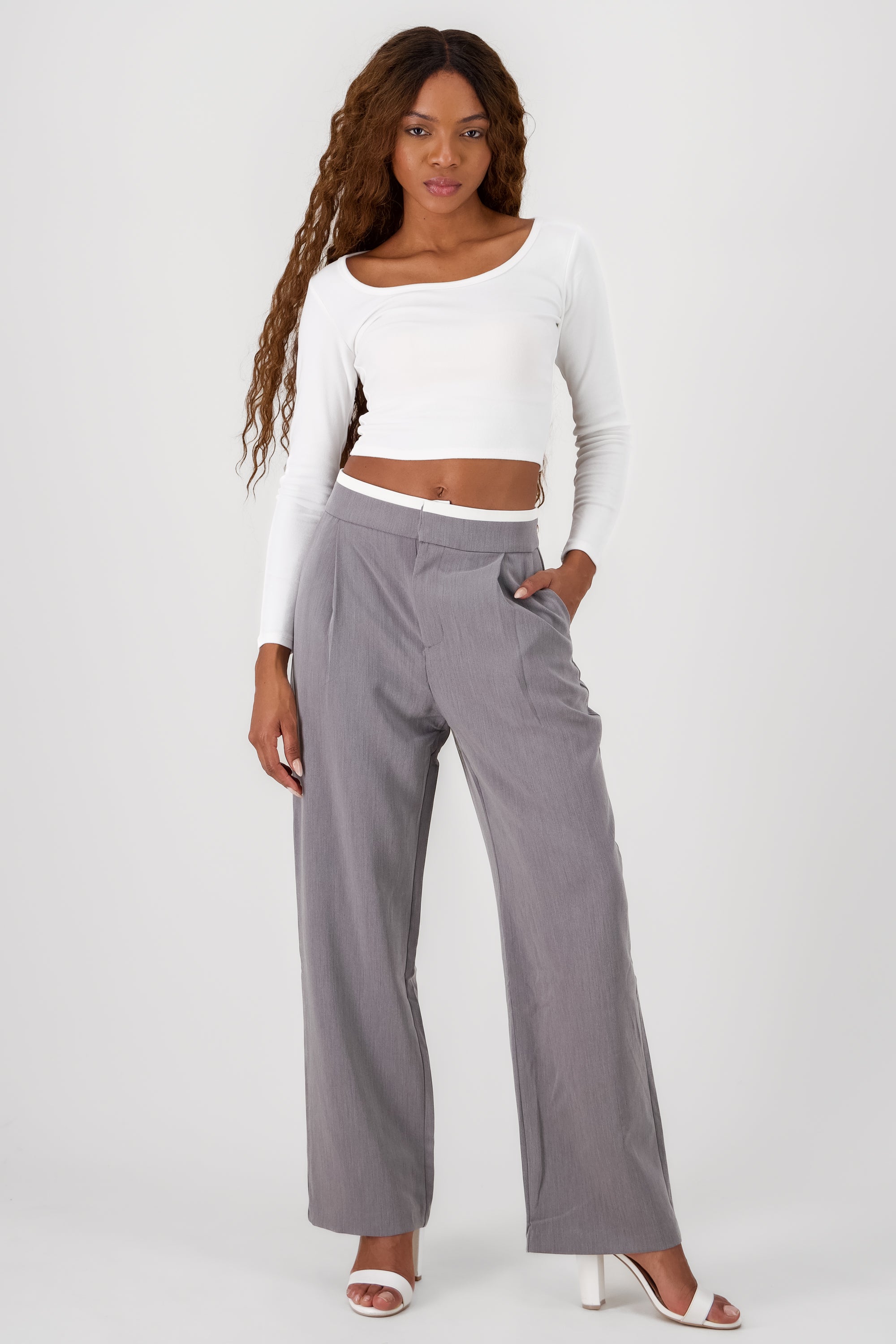 Pantalon de vestir detalle pretina contraste GRIS