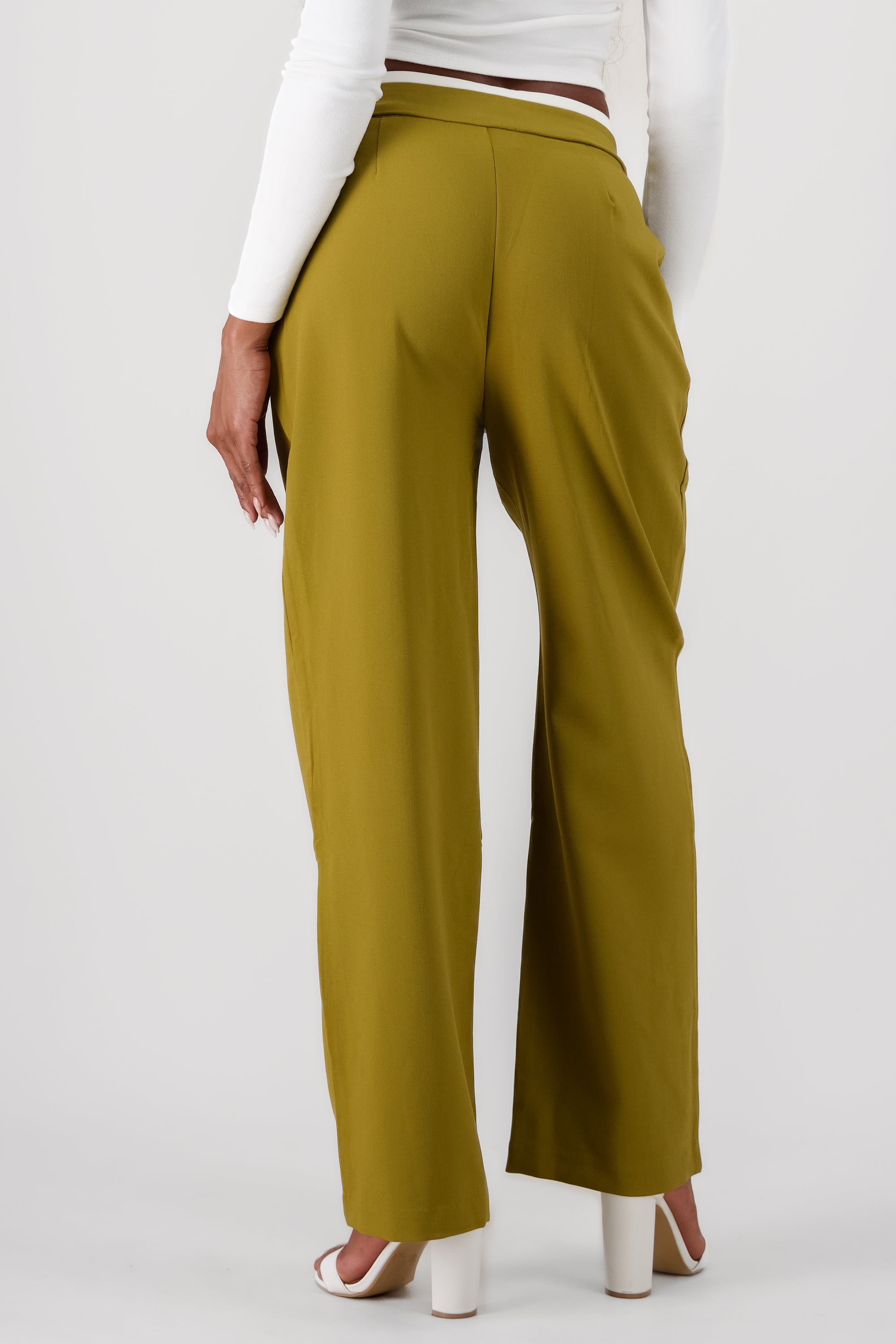 Pantalon de vestir detalle pretina contraste VERDE