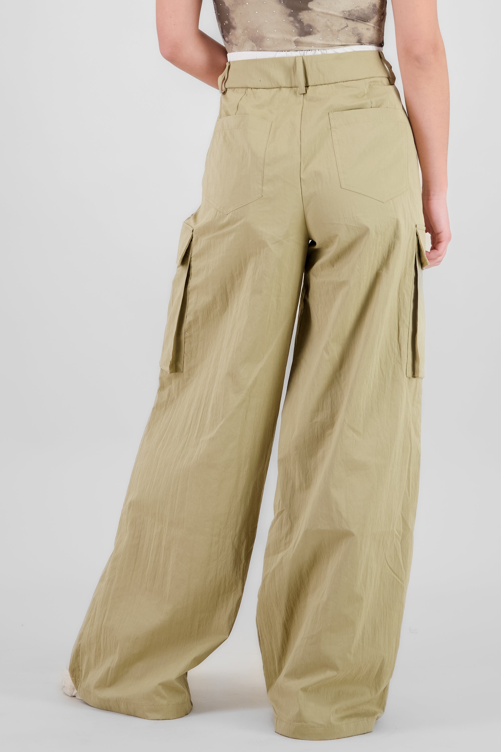 Pantalon cargo detalle pretina doble BEIGE