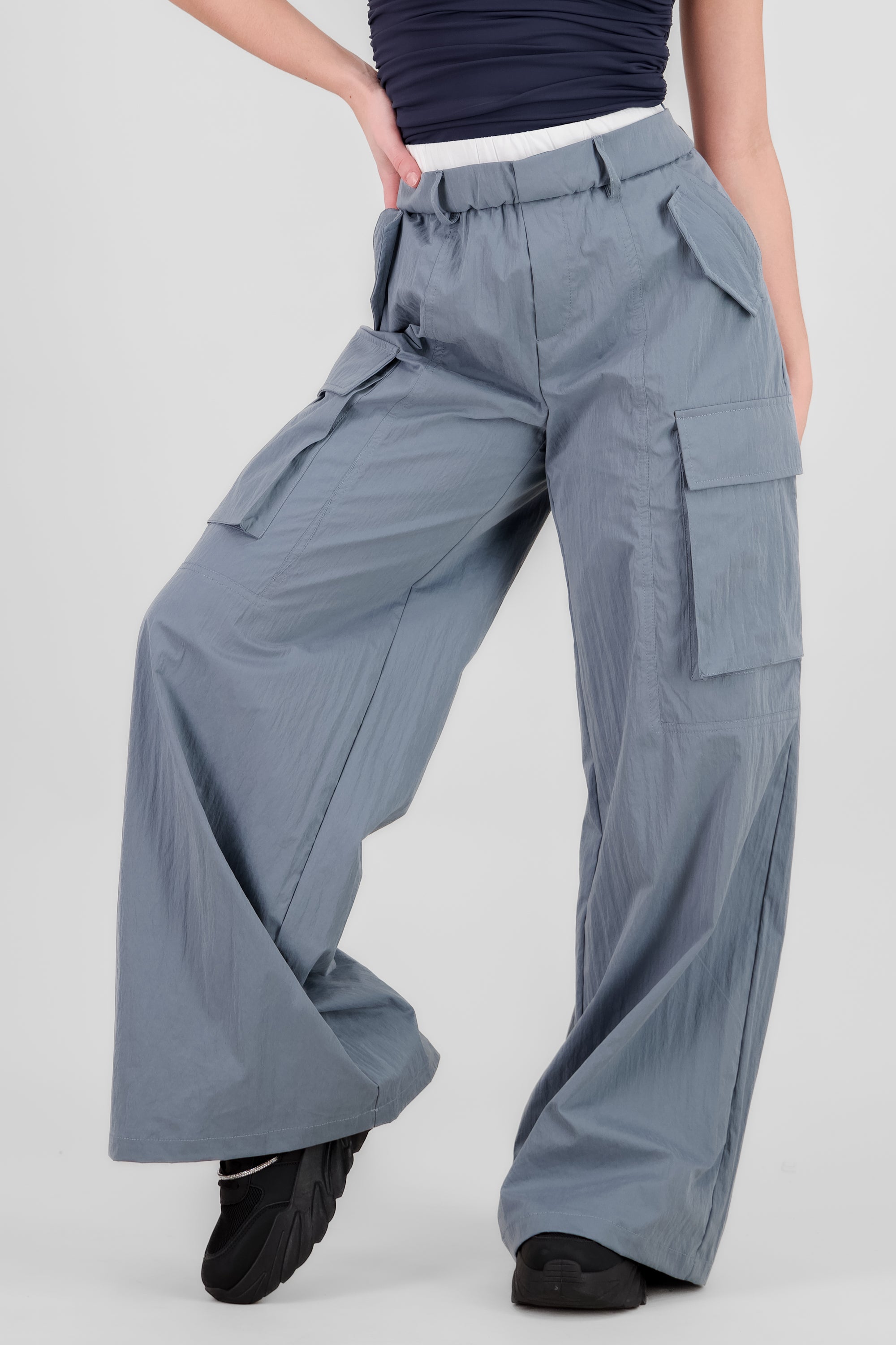 Pantalon cargo detalle pretina doble AZUL