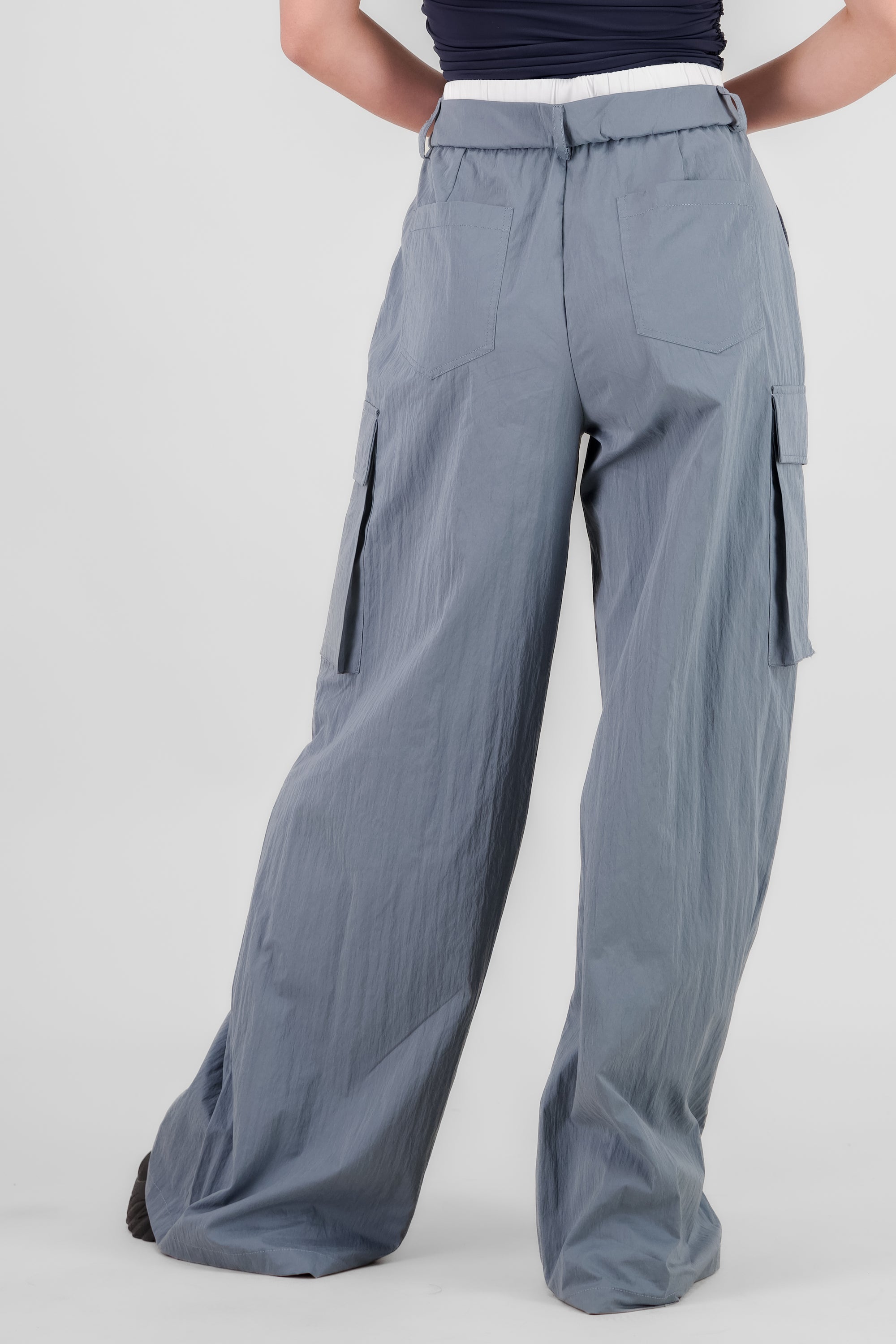 Pantalon cargo detalle pretina doble AZUL