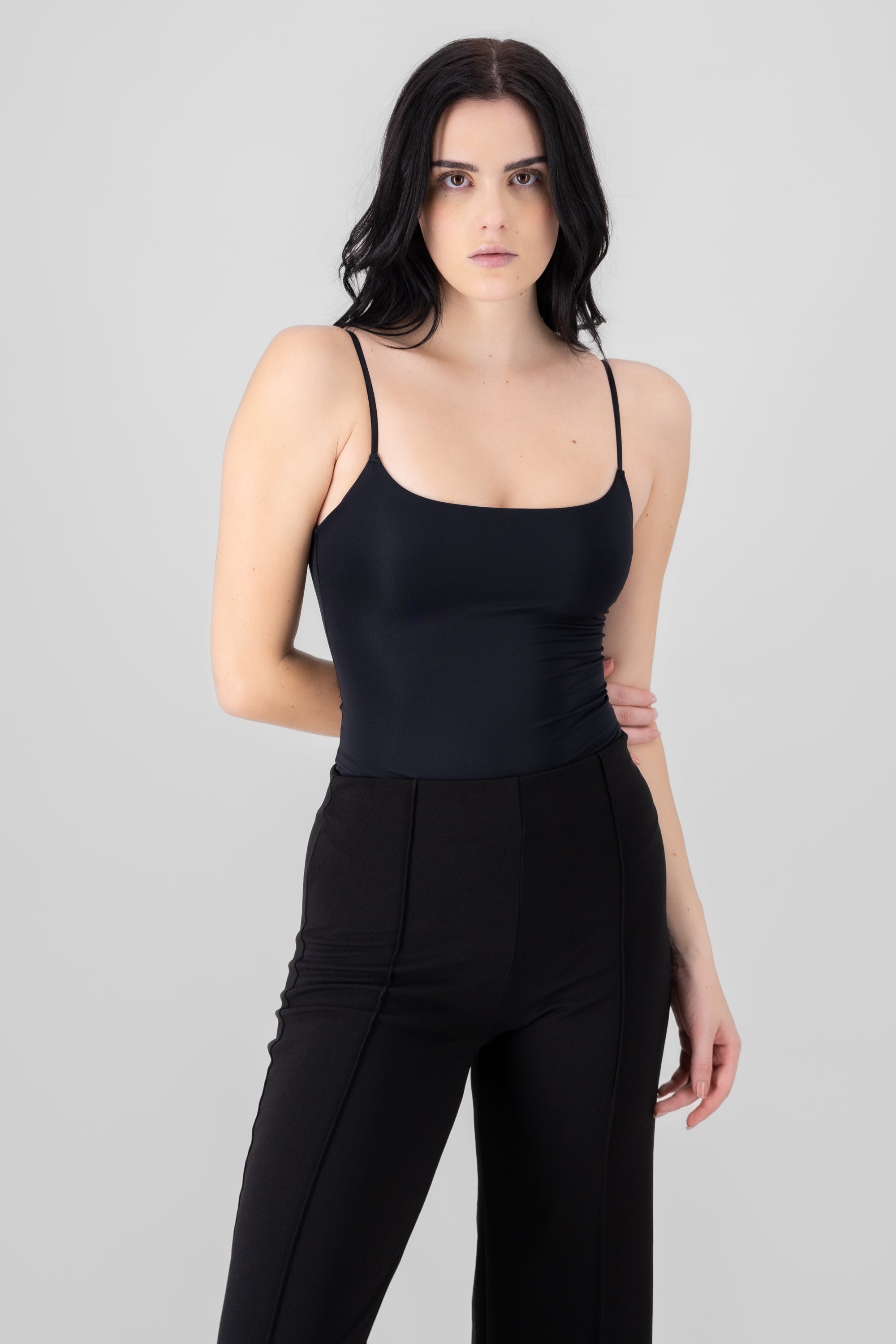 Bodysuit liso tirantes forrado doble tela NEGRO