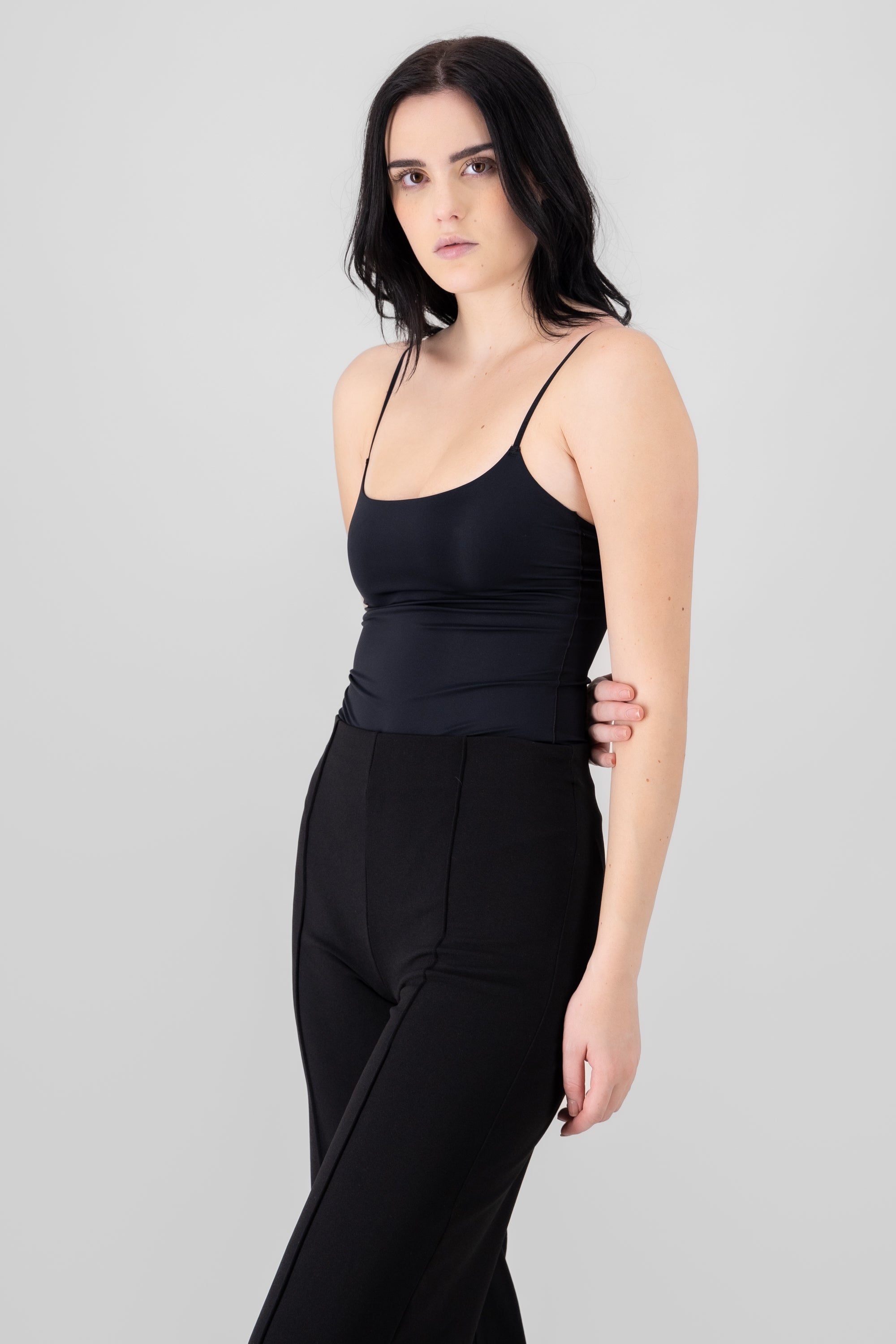 Bodysuit liso tirantes forrado doble tela NEGRO