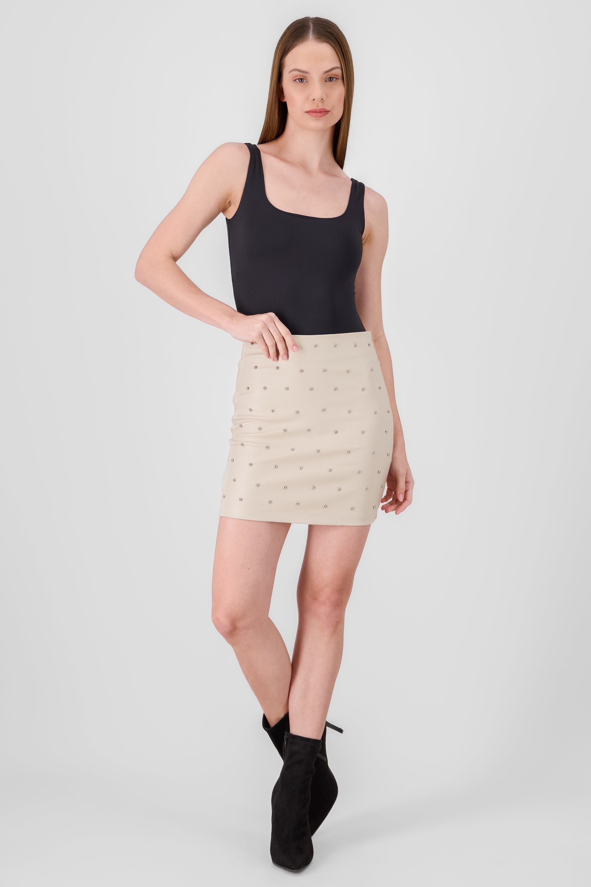 Falda mini detalle estoperoles BEIGE