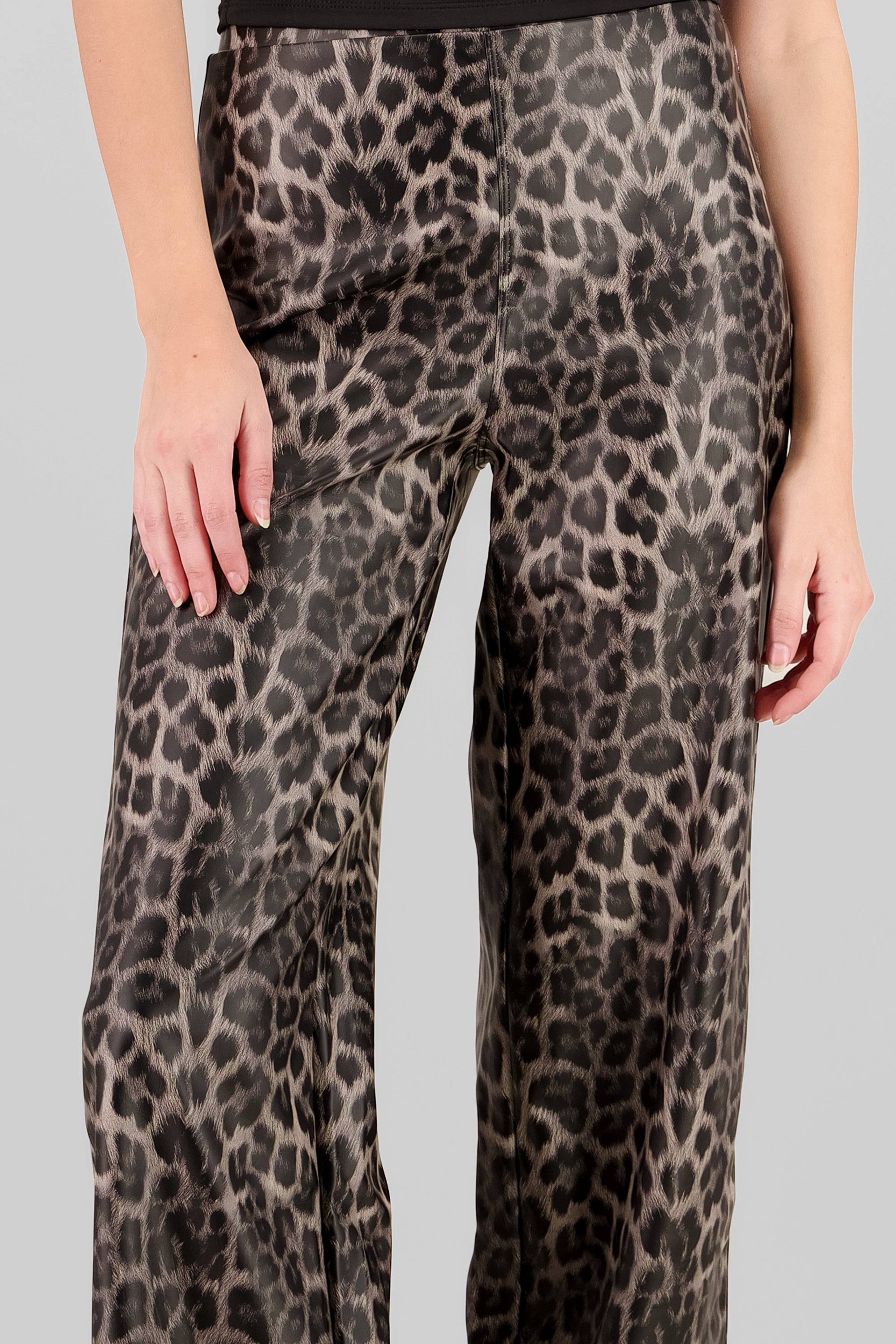 Pantalon brilloso animal print NEGRO COMBO