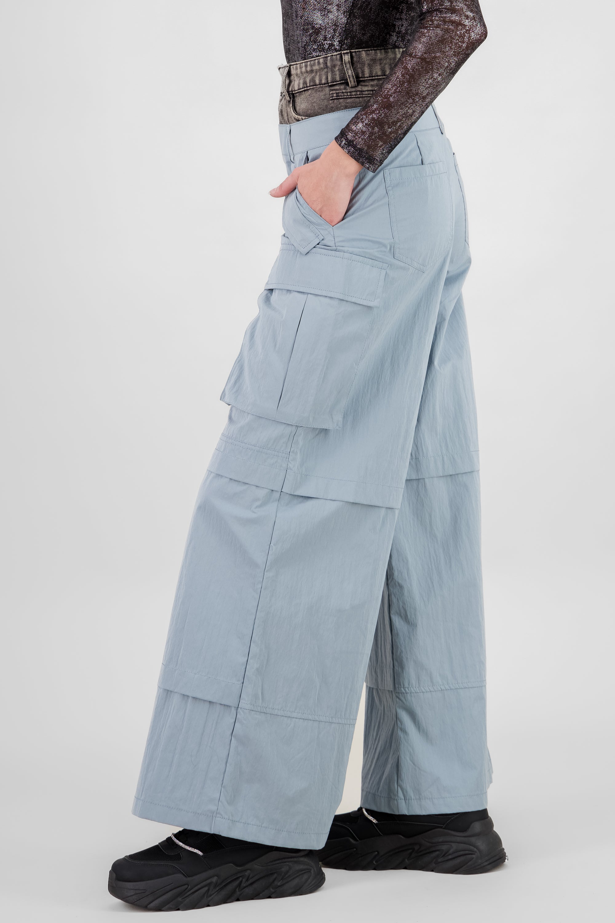 Pantalon cargo detalle pretina denim AZUL