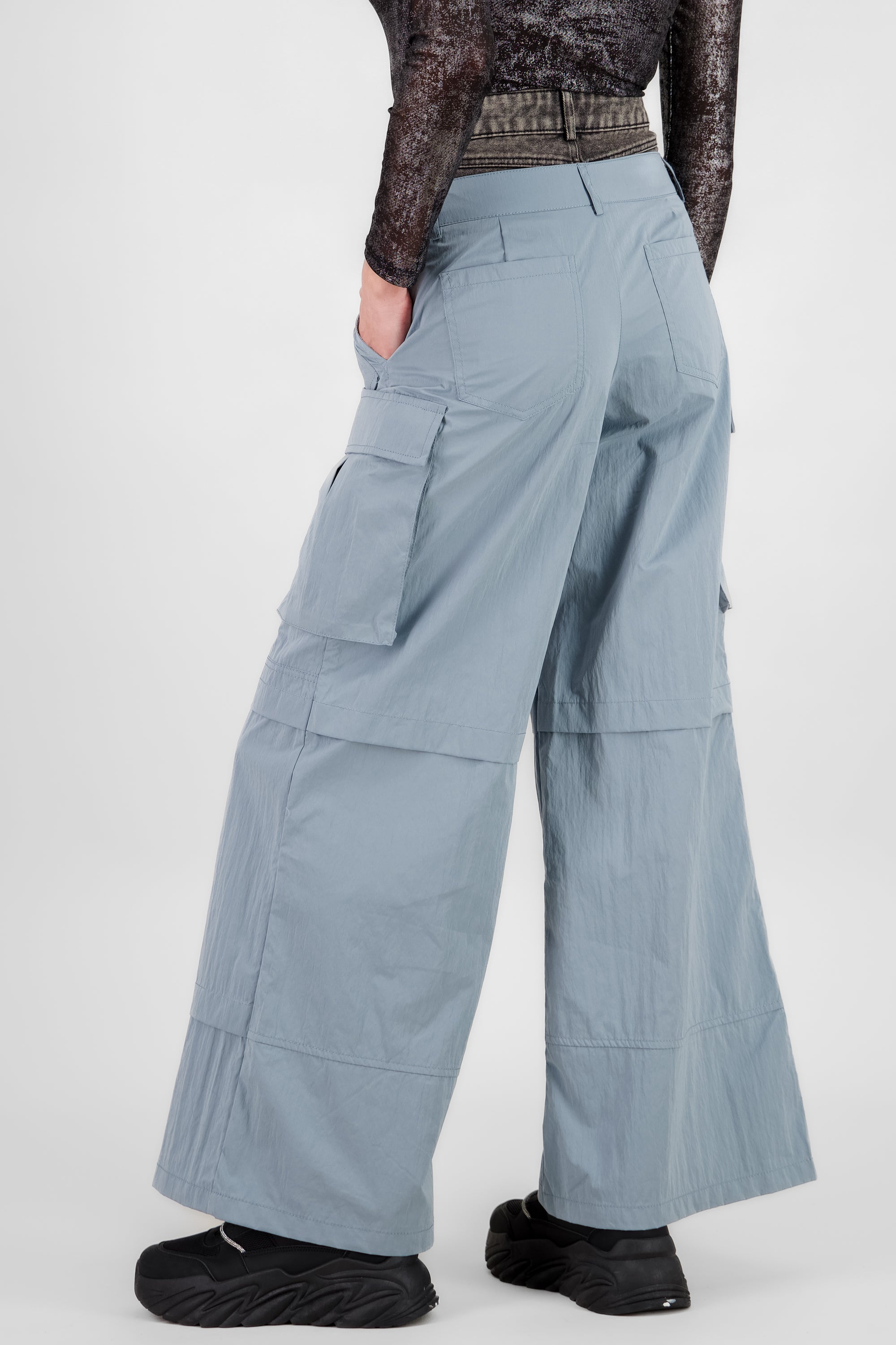 Pantalon cargo detalle pretina denim AZUL