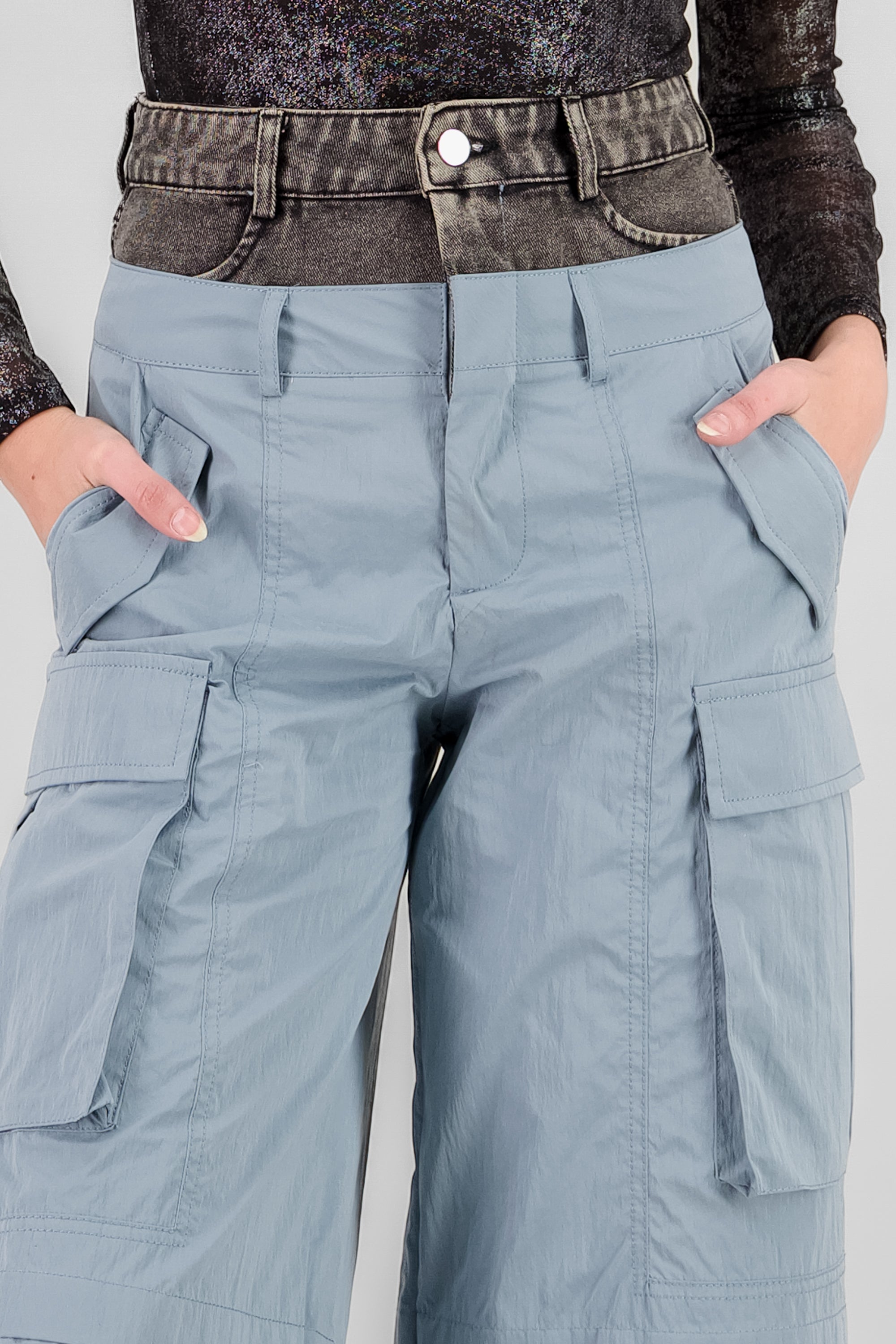 Pantalon cargo detalle pretina denim AZUL