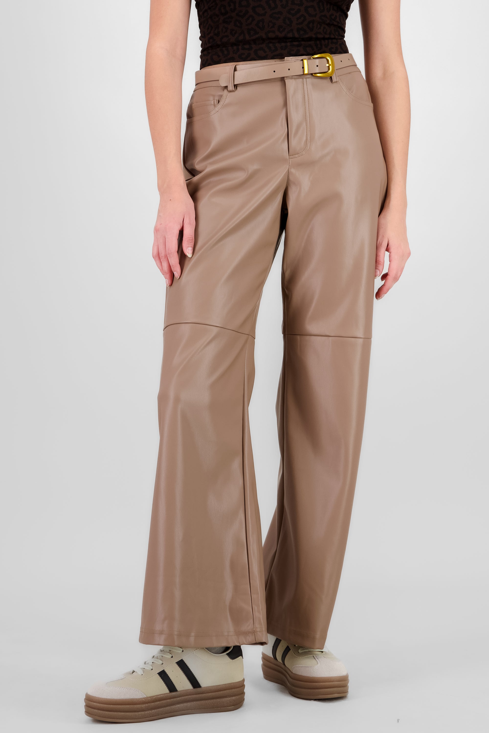 Pantalon recto detalle cinturon BEIGE