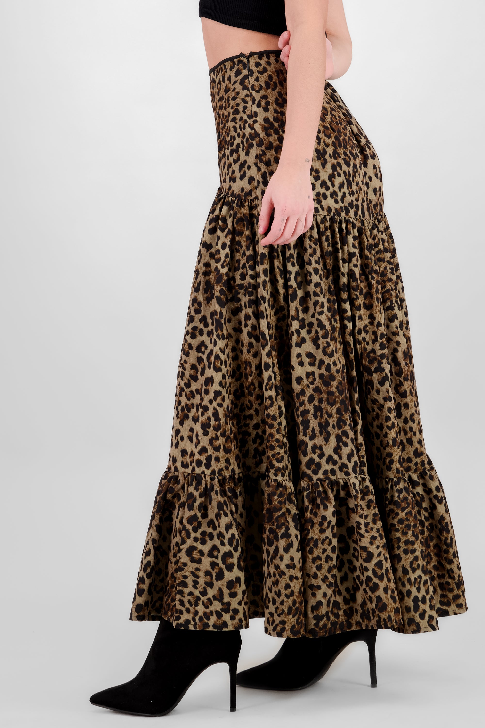 Falda maxi tableada animal print CAFE COMBO