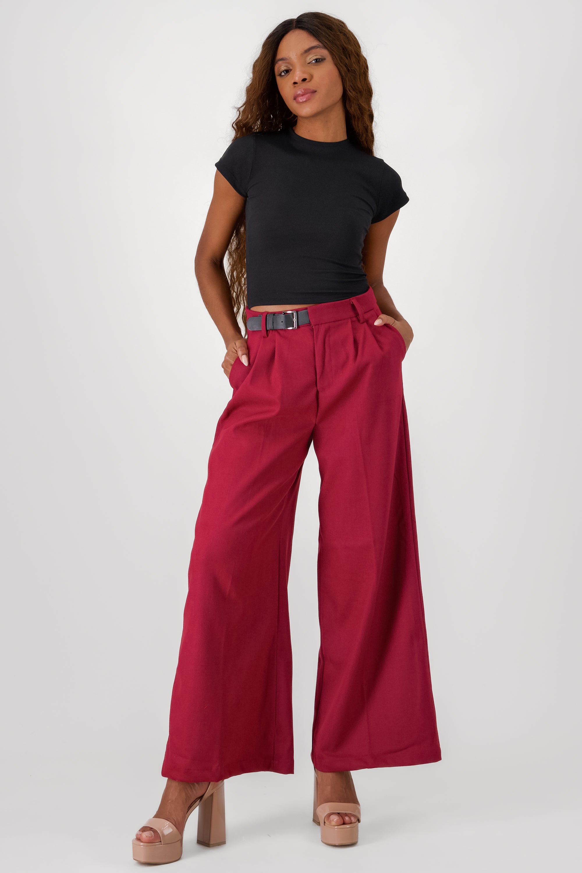 Pantalon amplio detalle cinturon pretina VINO