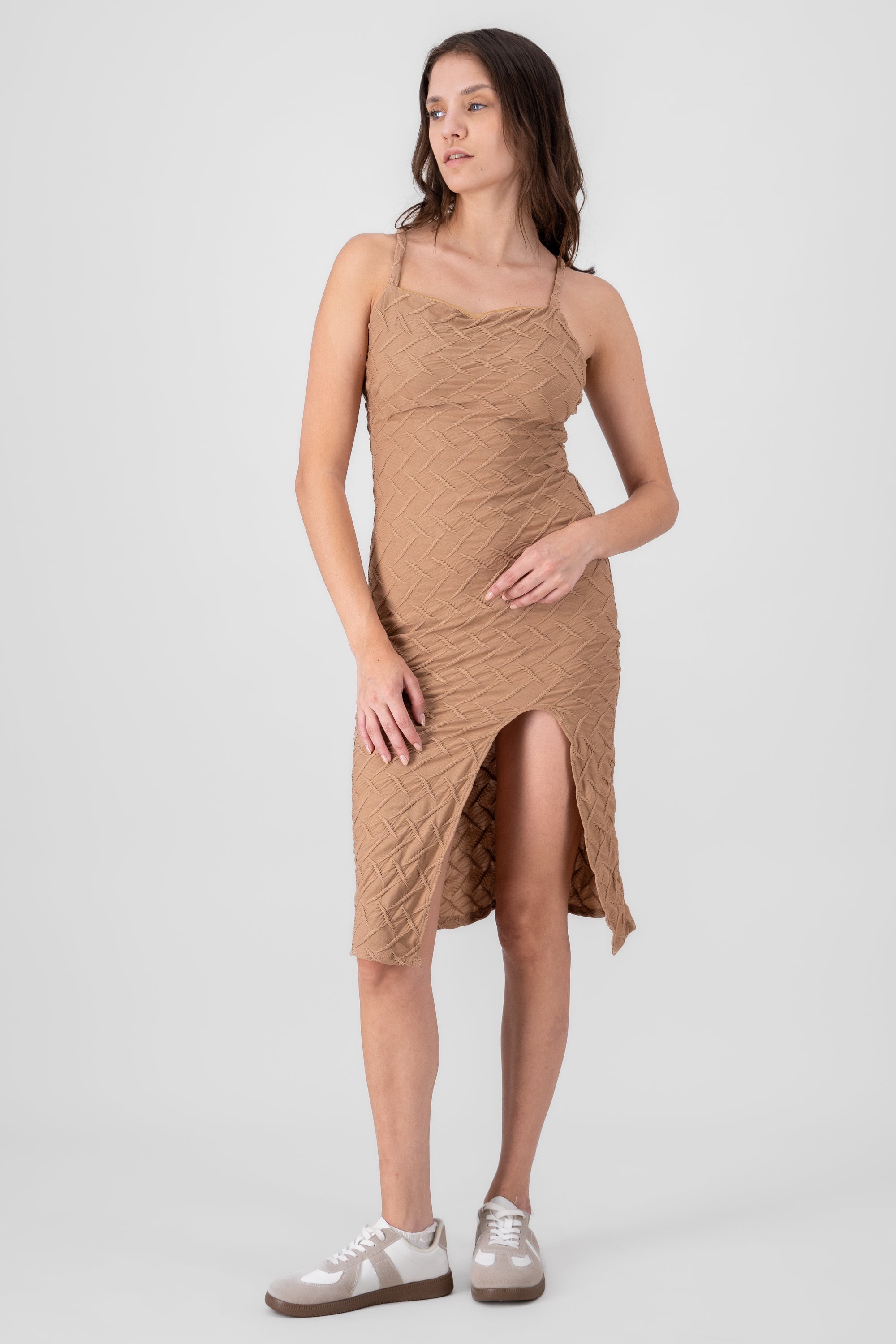 Vestido con espalda cruzada textura TAUPE