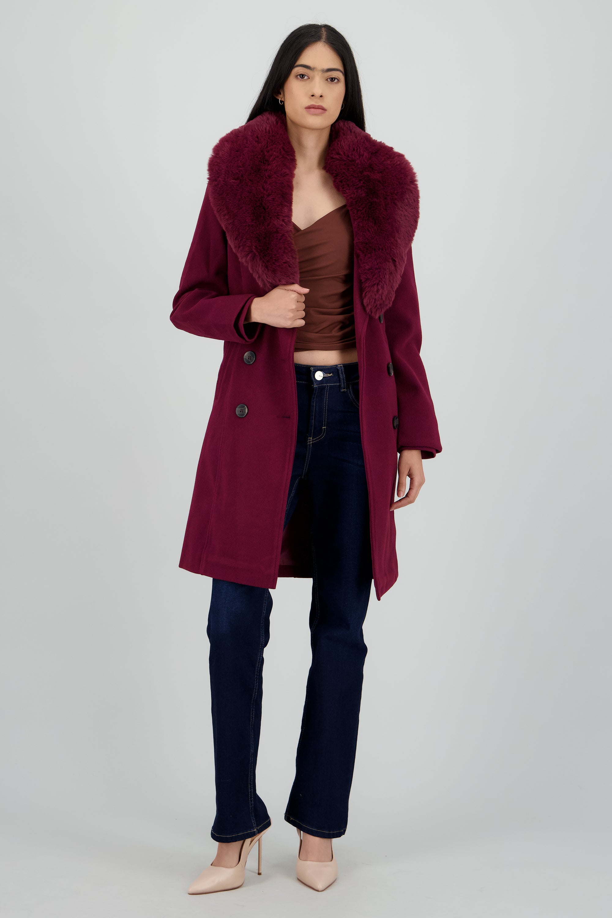 Abrigo largo detalle peluche CIRUELA