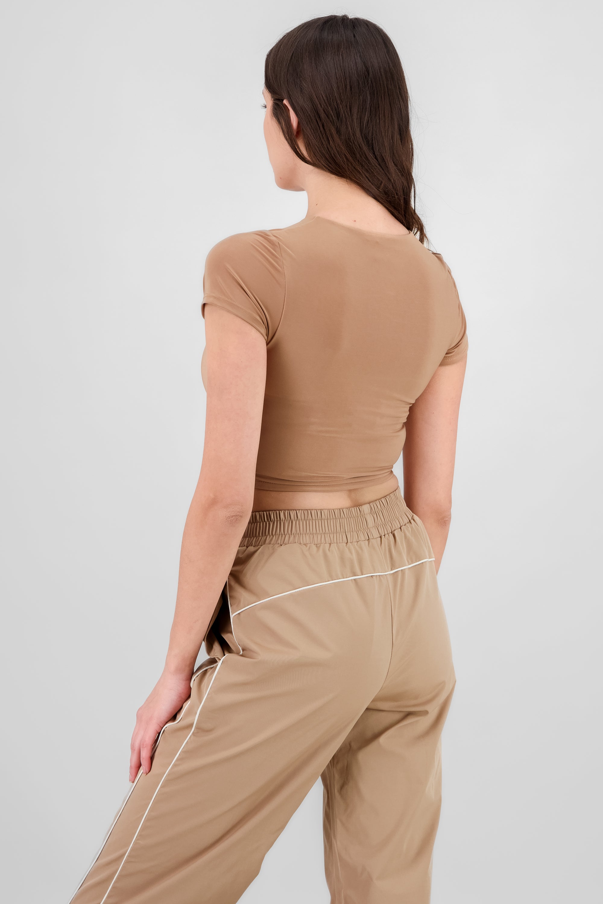 Top crop doble tela manga corta KHAKI