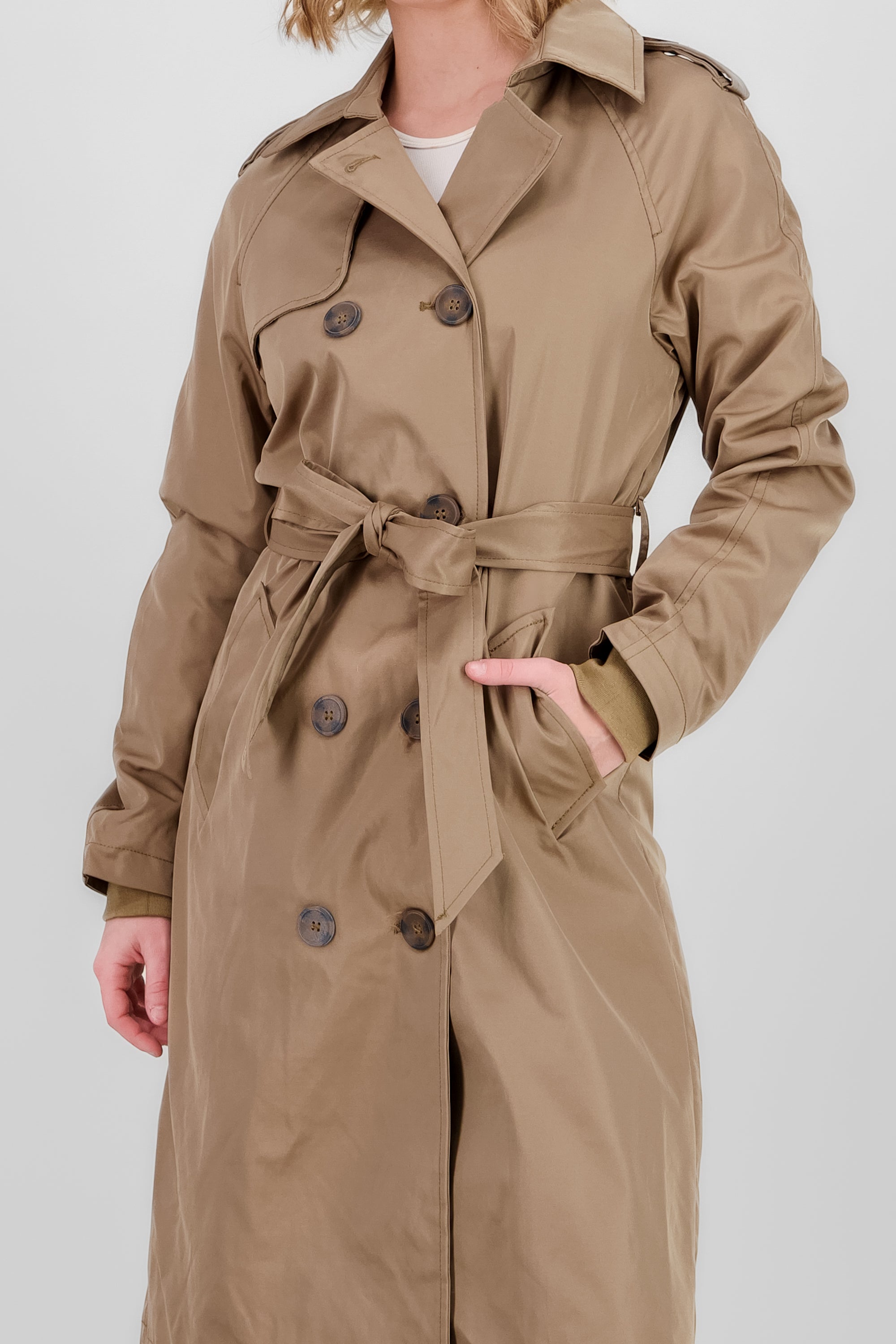 Gabardina larga detalle botones KHAKI