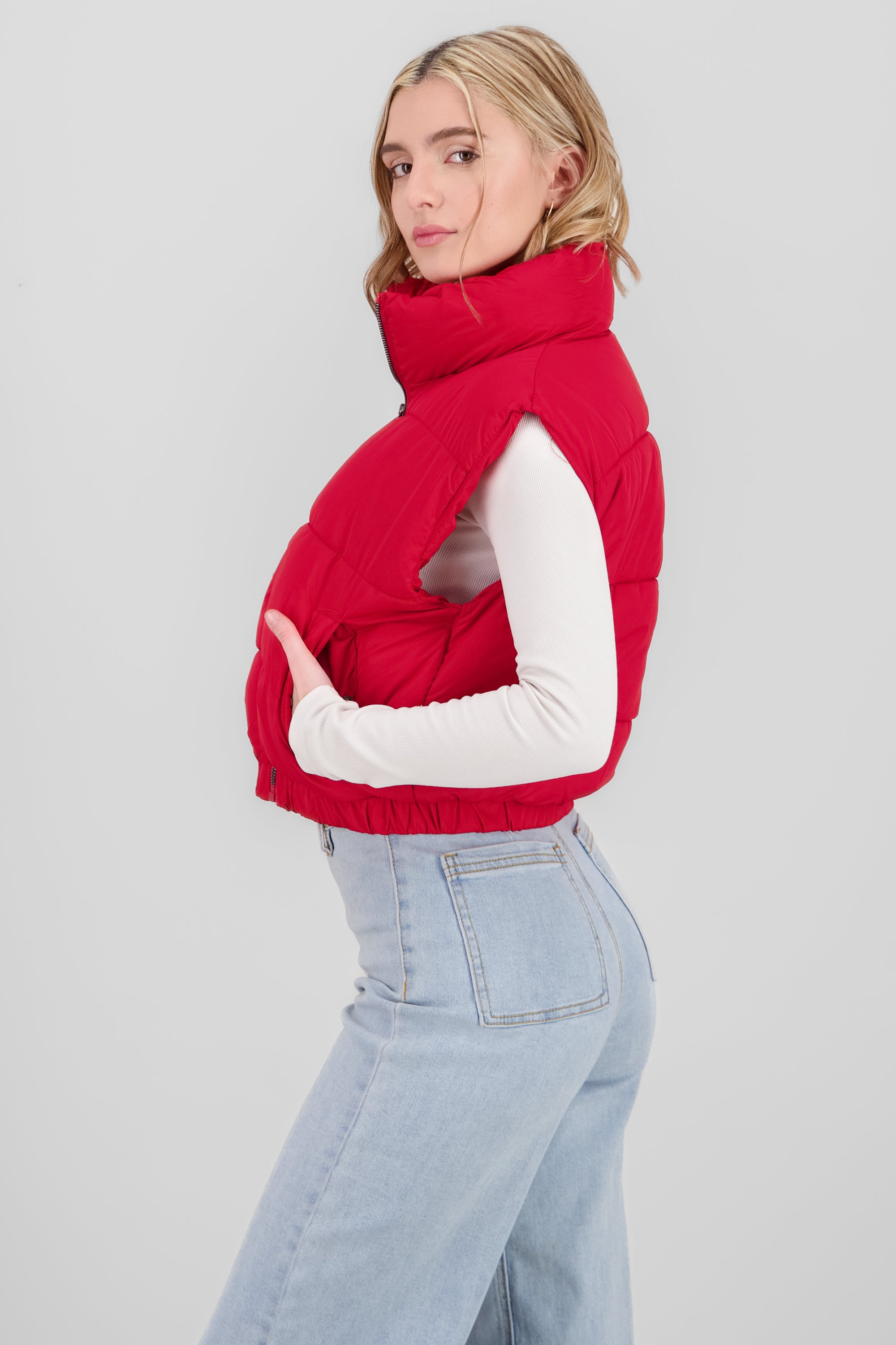 Chaleco capitonado crop ROJO