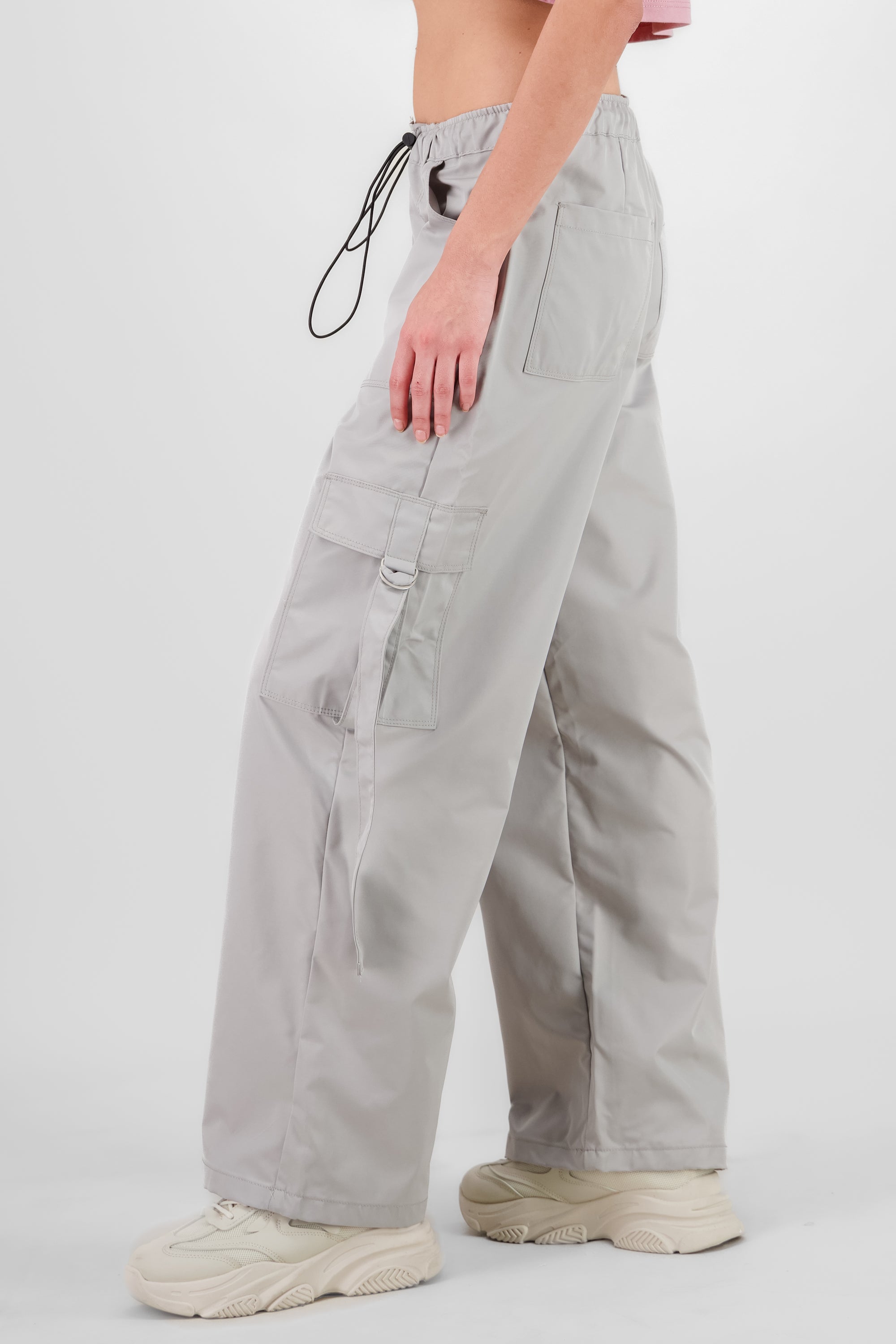 Pantalon cargo amplio GRIS