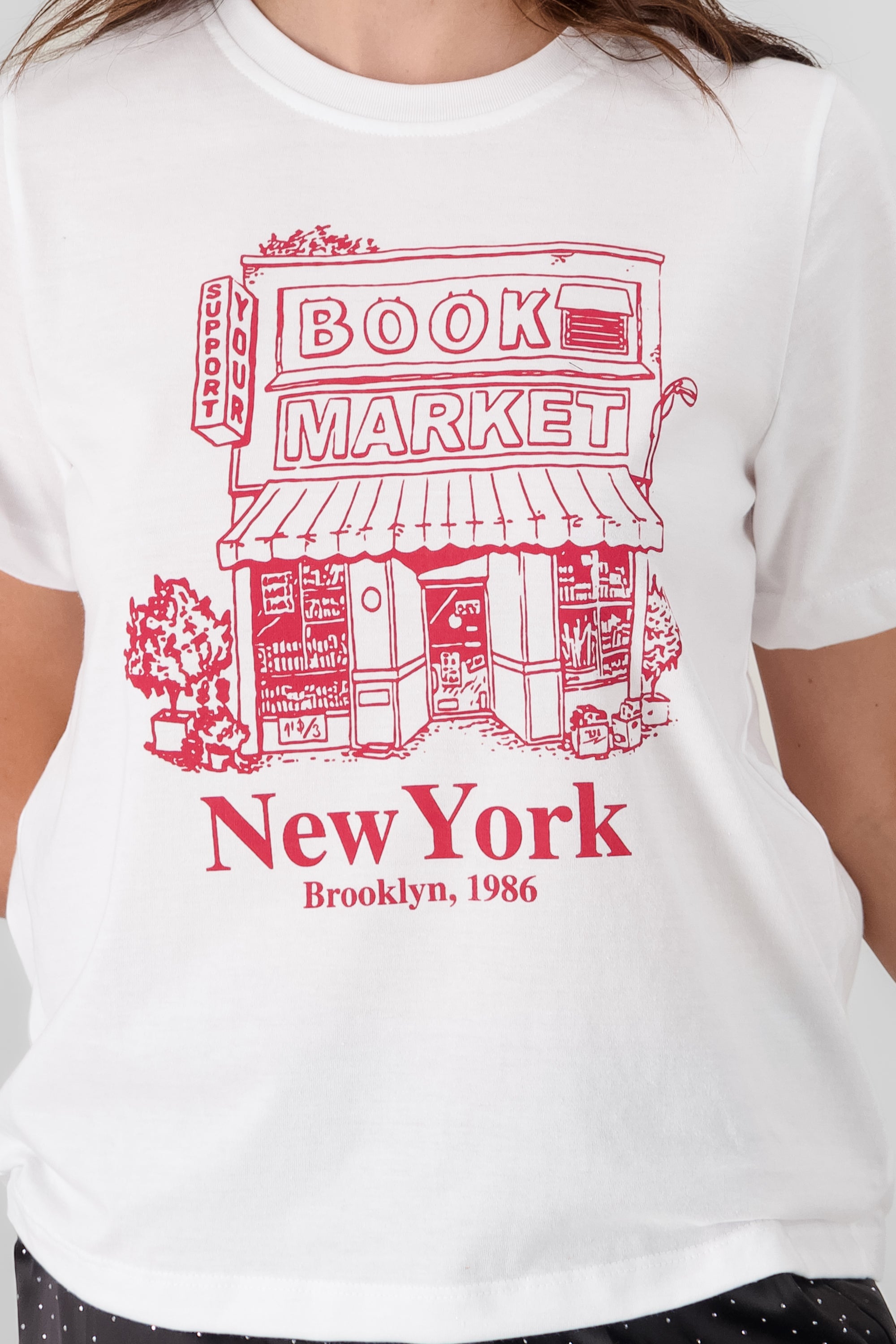 Playera manga corta New York Book Market Hypsters BLANCO COMBO