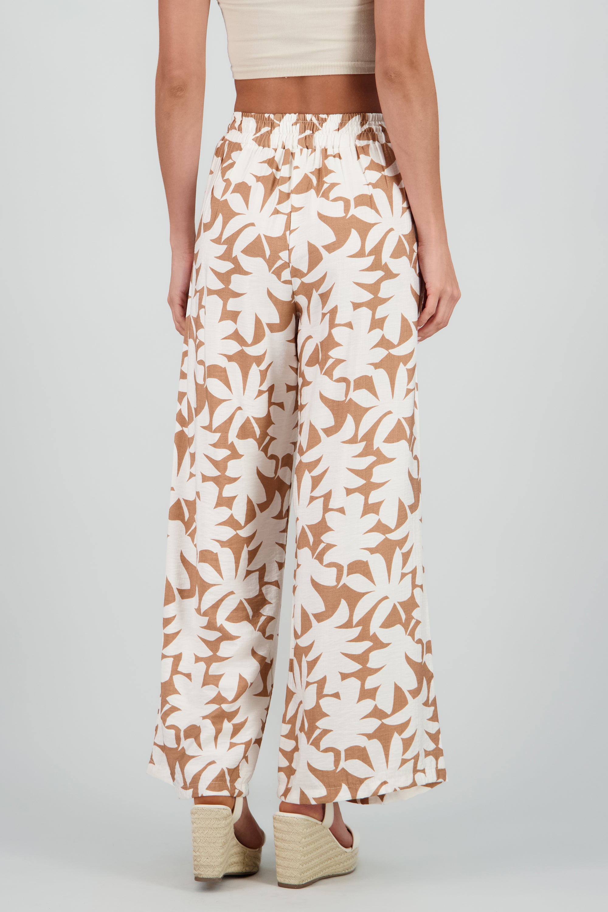 Pantalon amplio estampado tropical