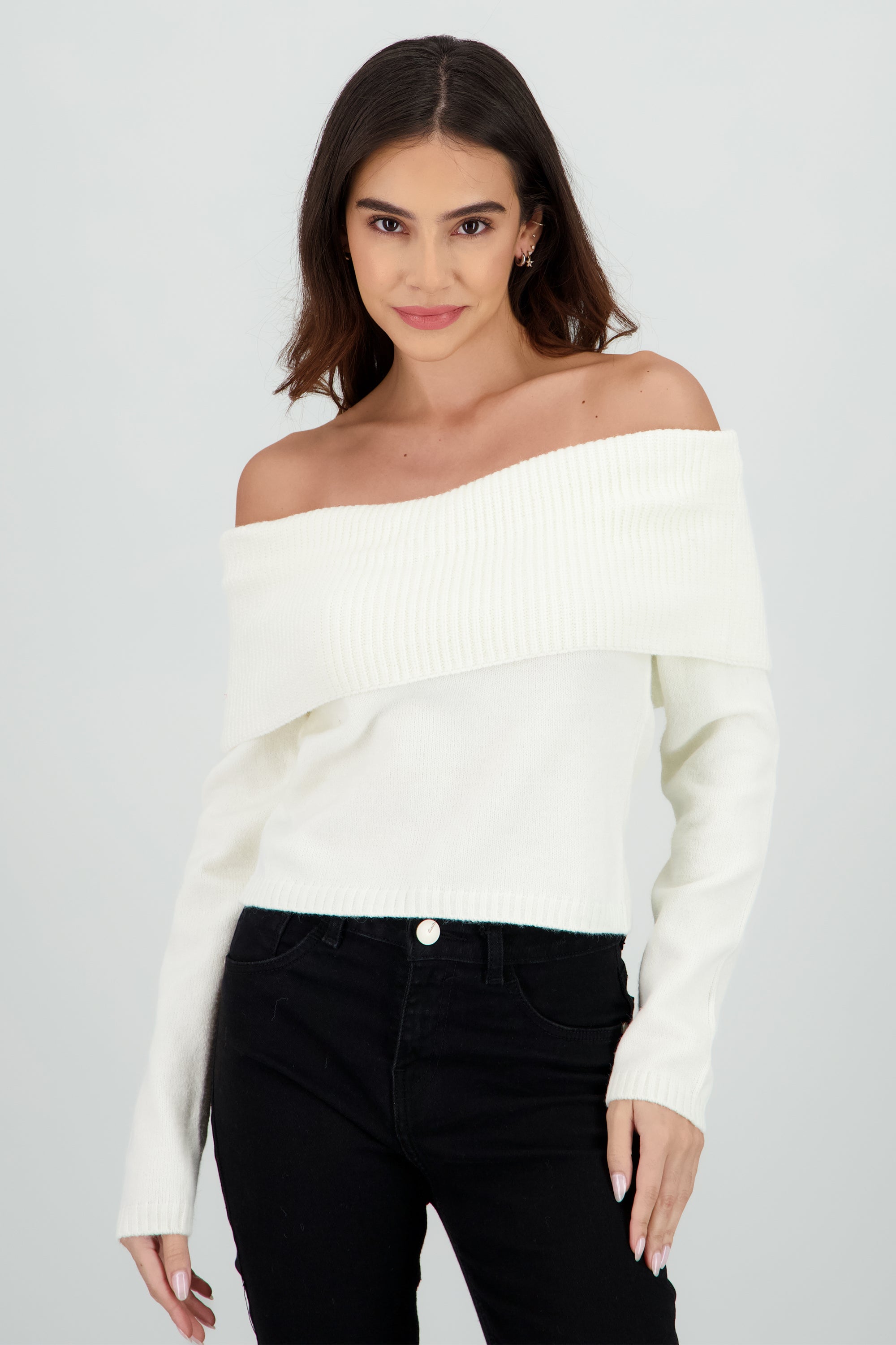 Sueter off shoulder tejido liso