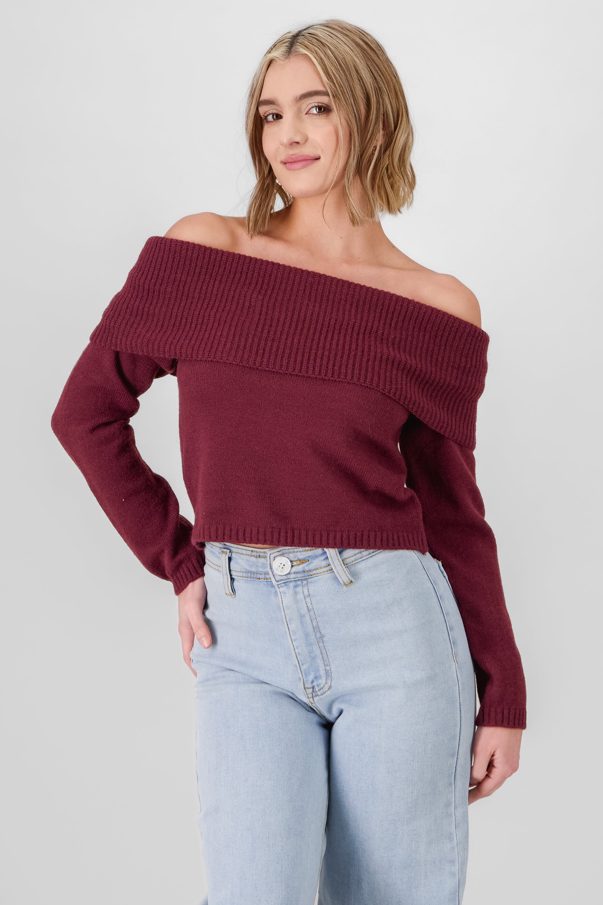 Sueter off shoulder tejido liso VINO