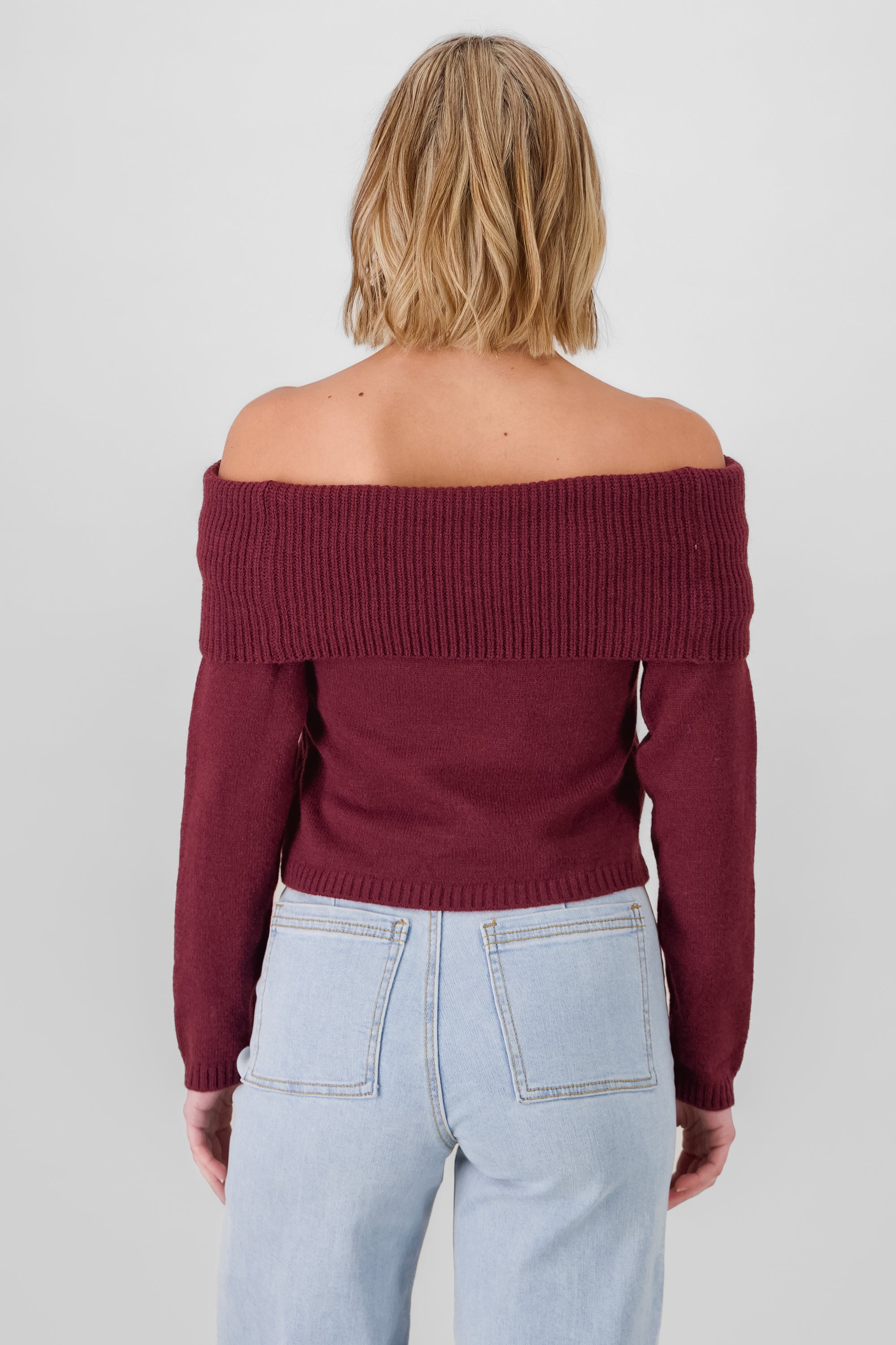 Sueter off shoulder tejido liso VINO