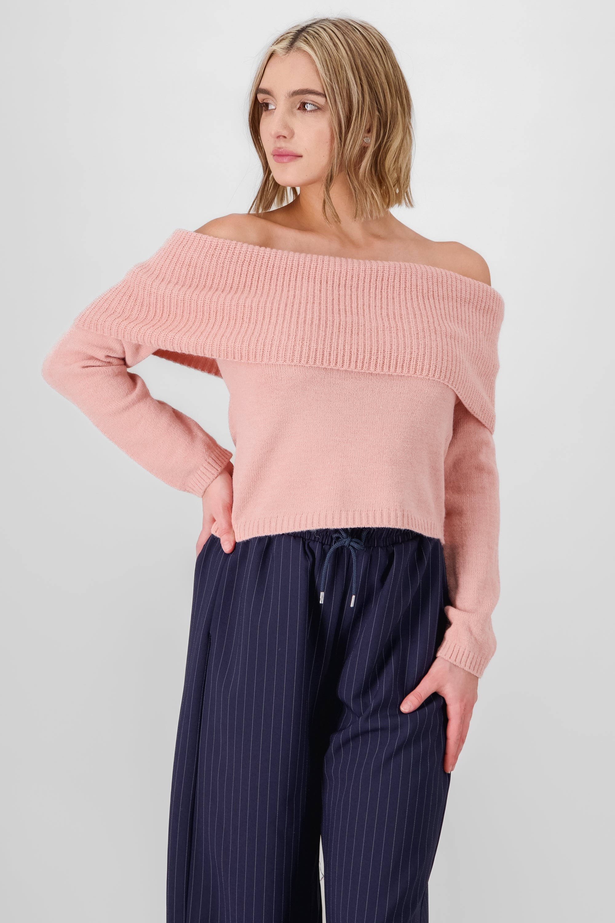 Sueter off shoulder tejido liso MALVA