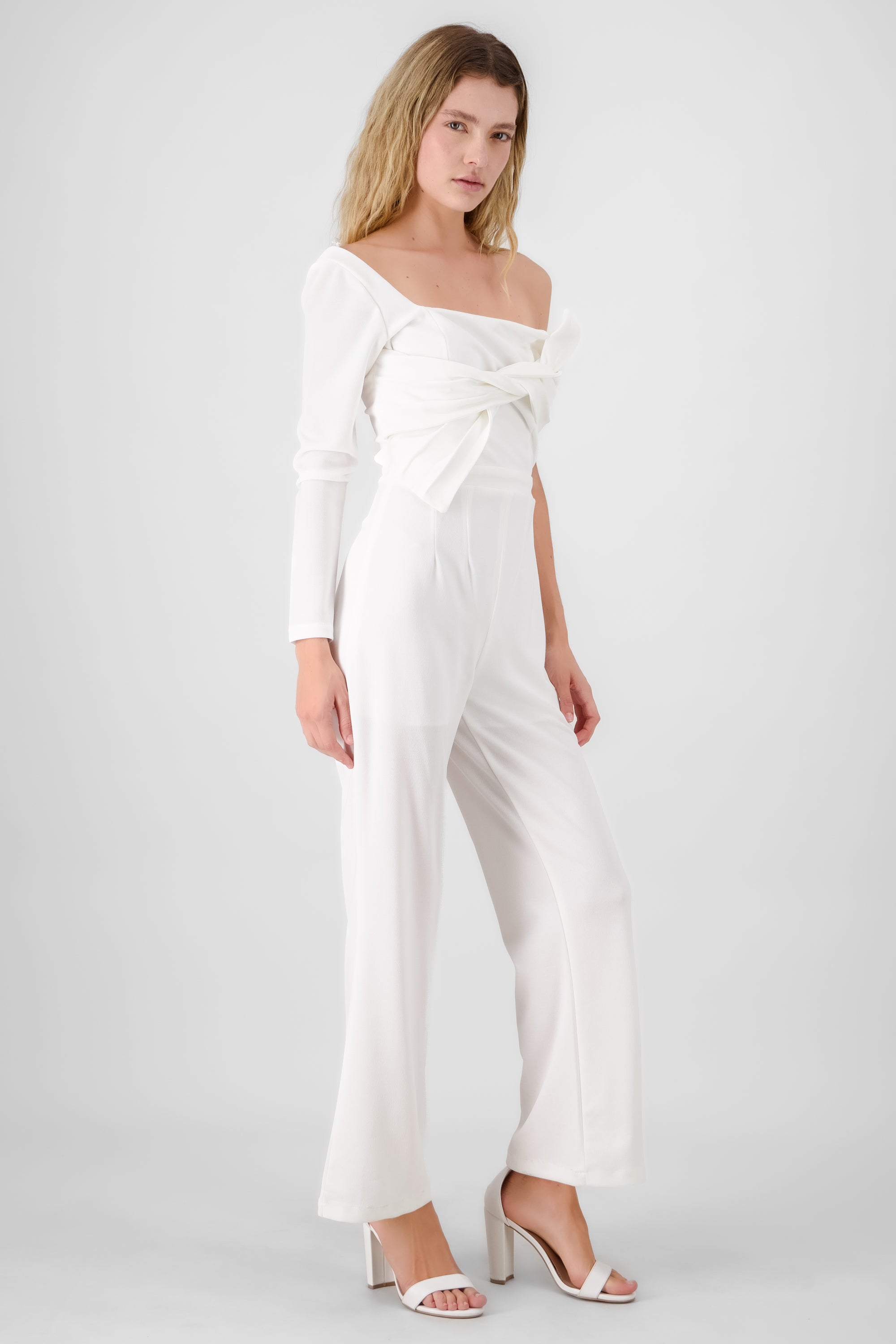 Jumpsuit una manga moño BLANCO