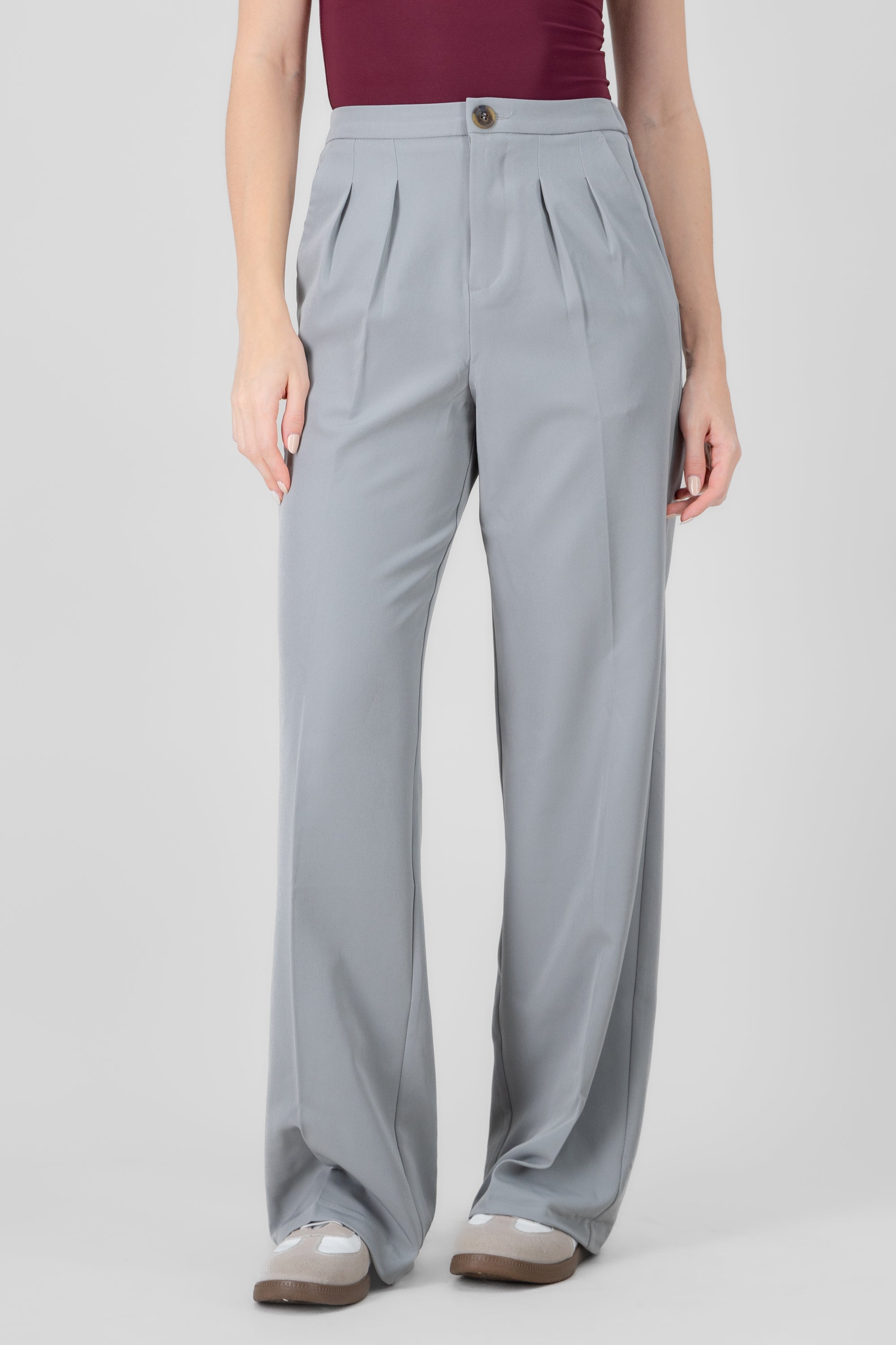 Pantalones lisos pinzas GRIS