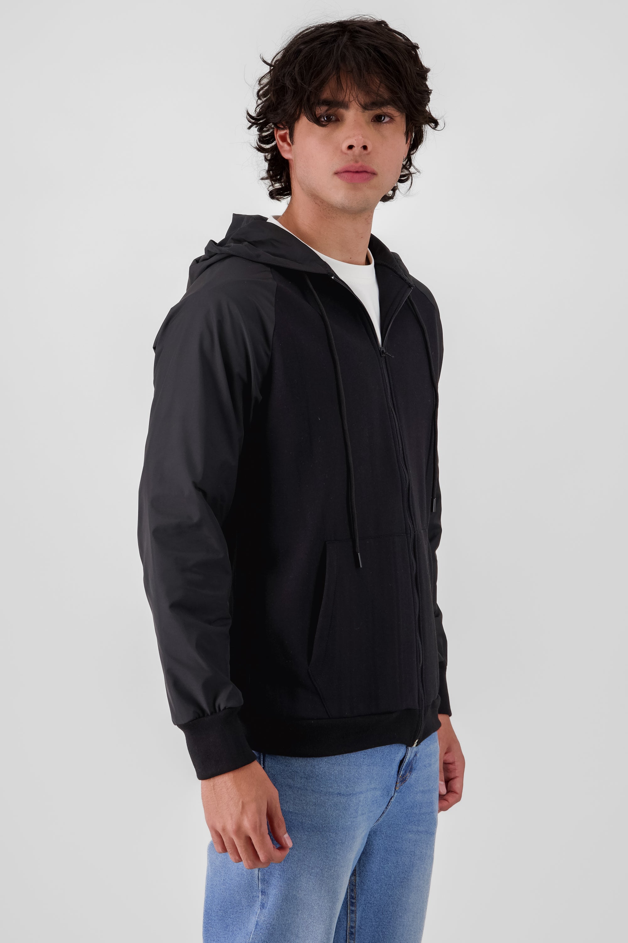 Sudadera nylon negra NEGRO