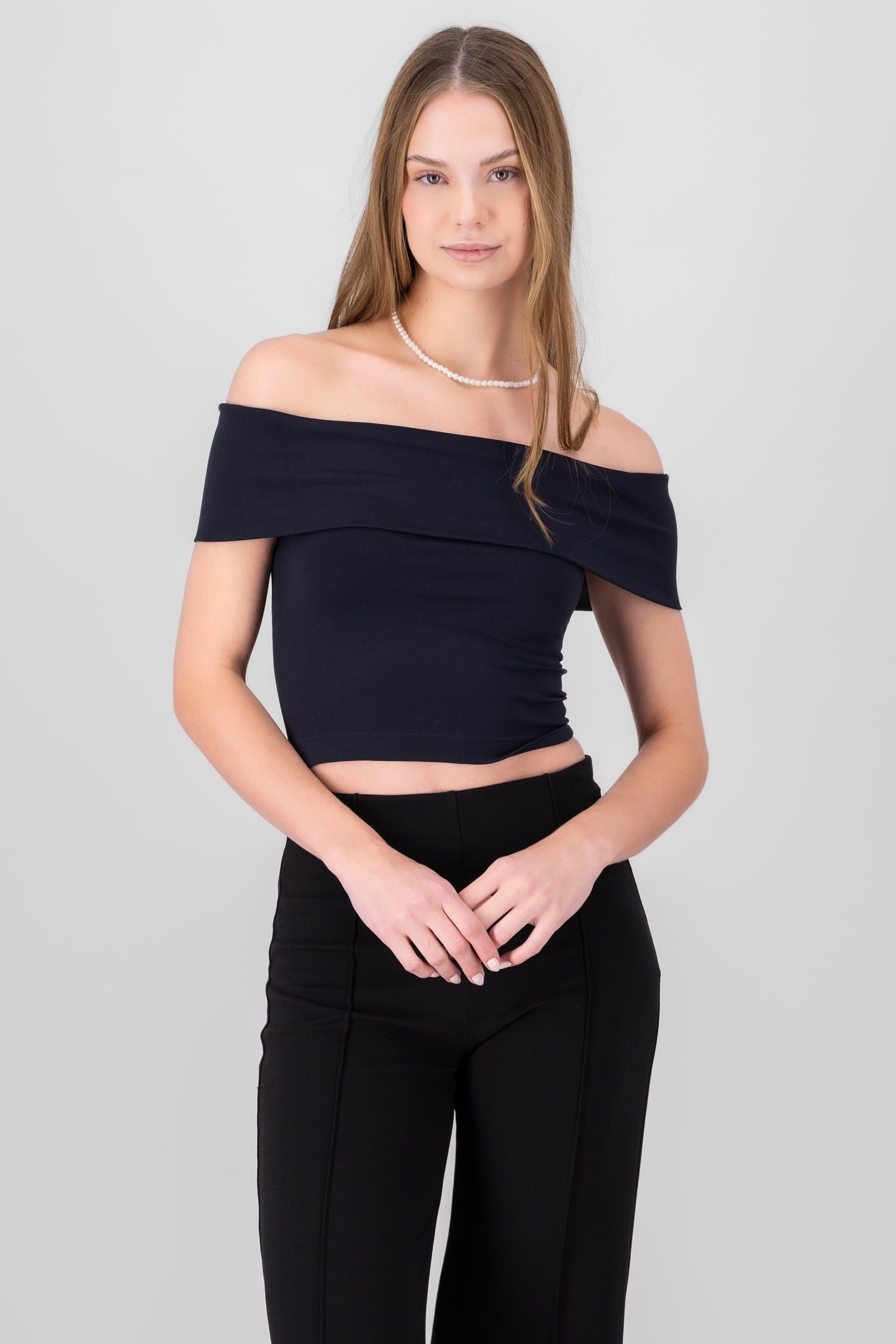 Top off shoulder sin mangas liso NEGRO