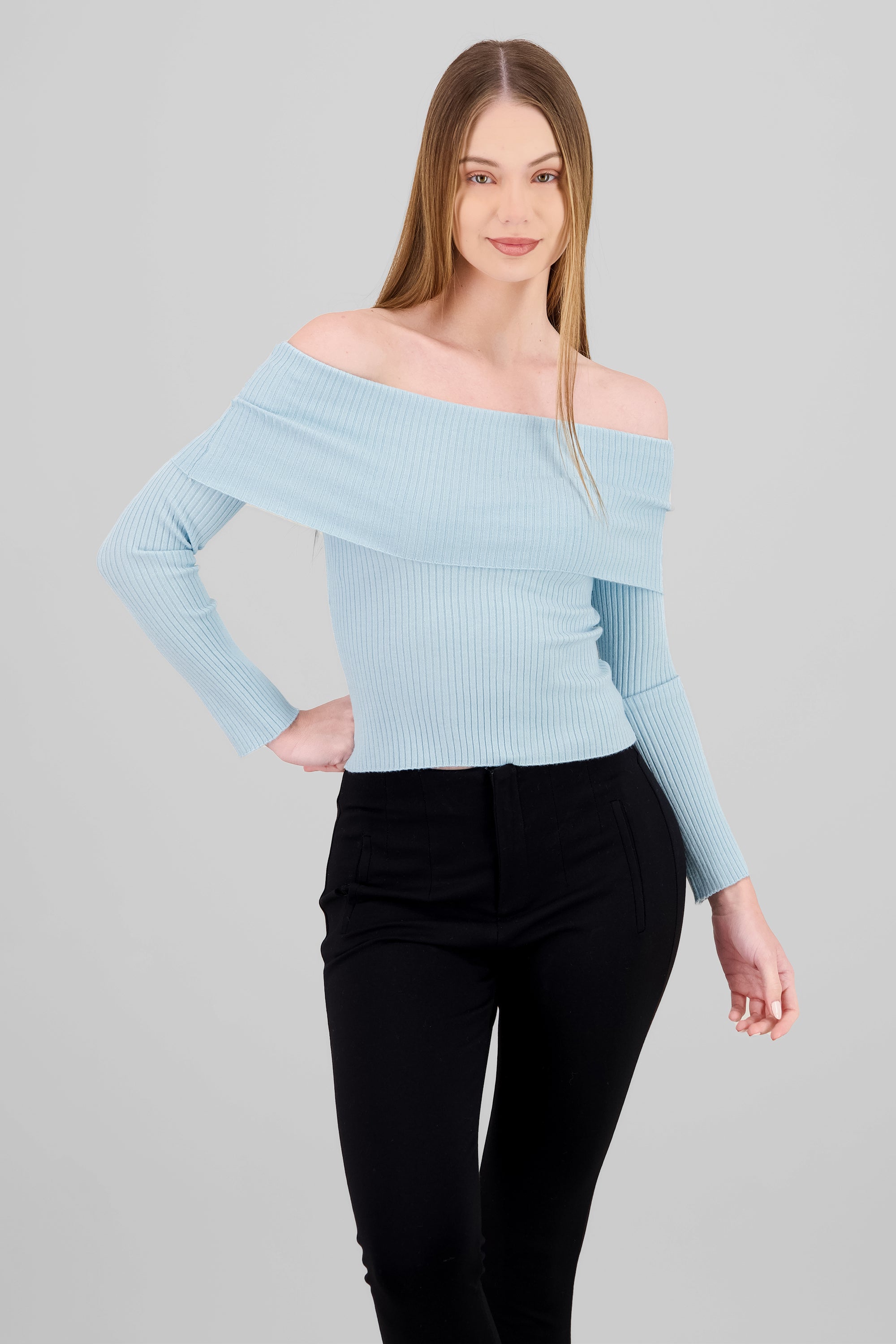 Sueter off shoulder tejido de punto AZUL PASTEL