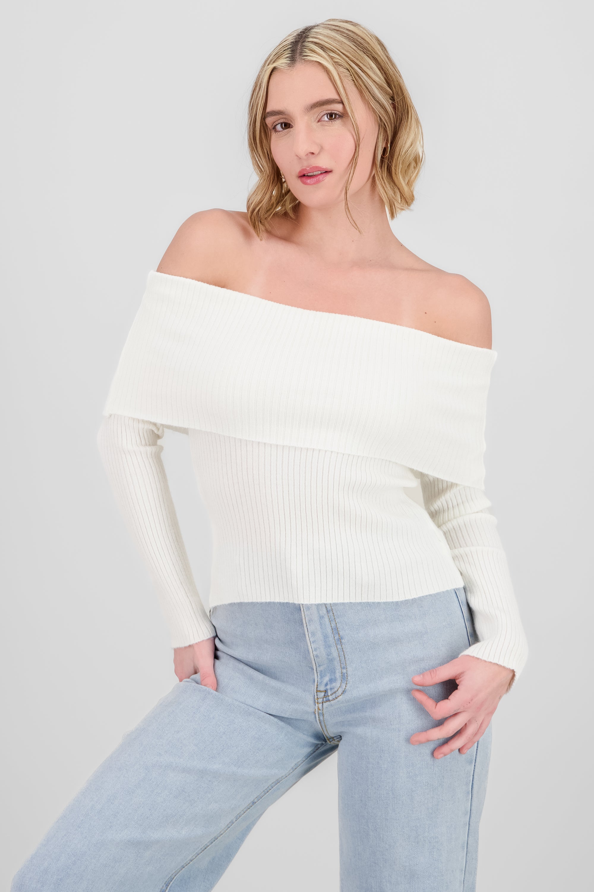 Sueter off shoulder tejido de punto BLANCO