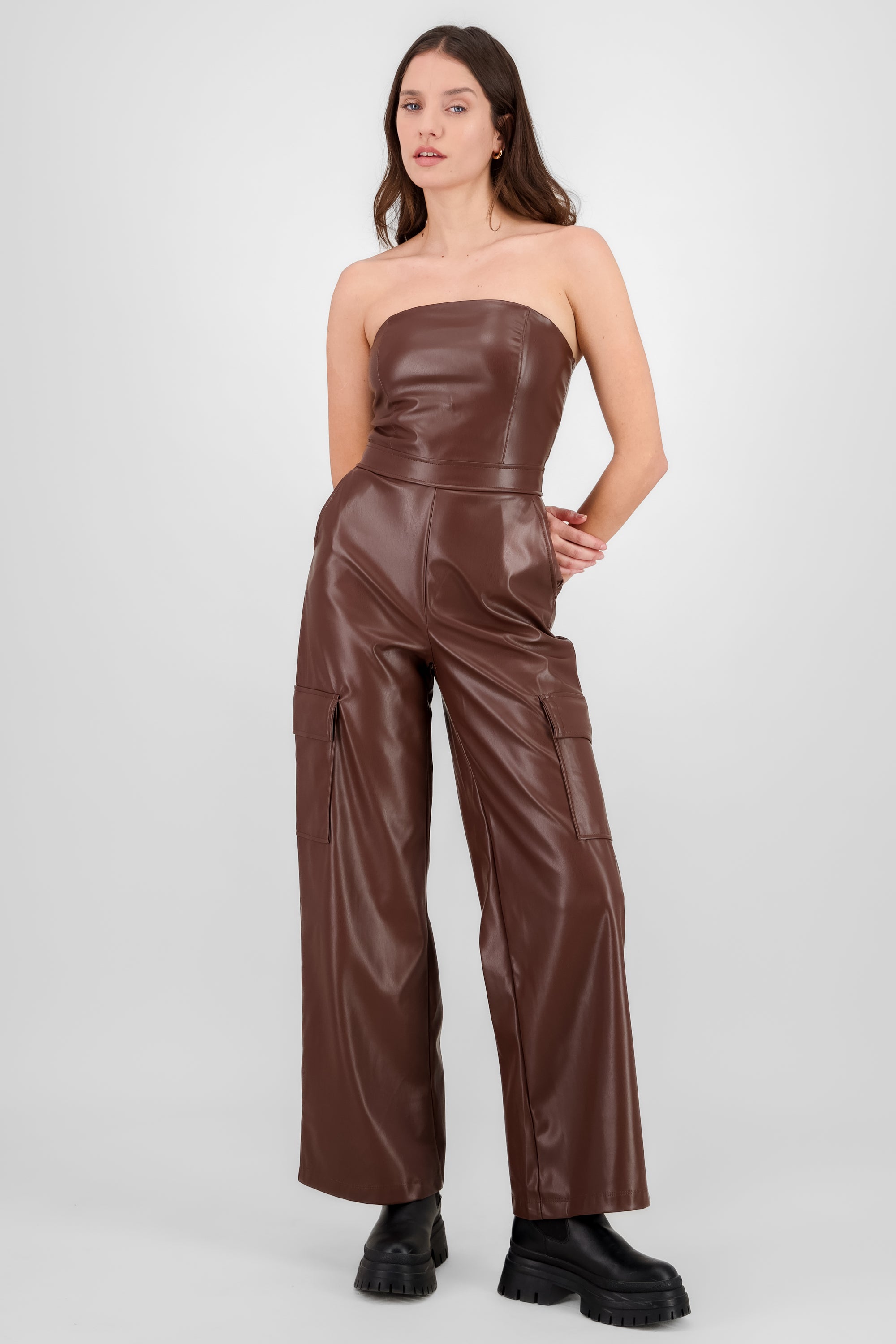 Jumpsuit cargo liso CAFE