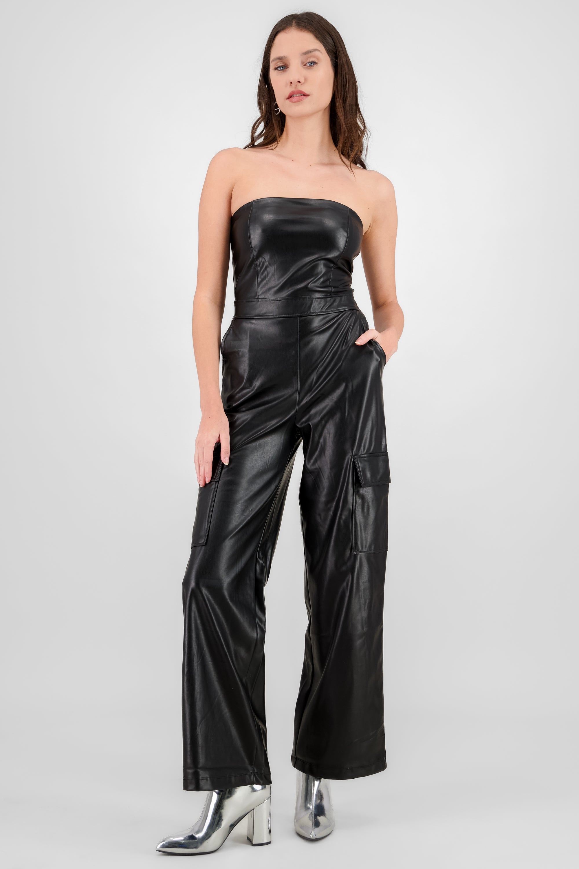 Jumpsuit cargo liso NEGRO