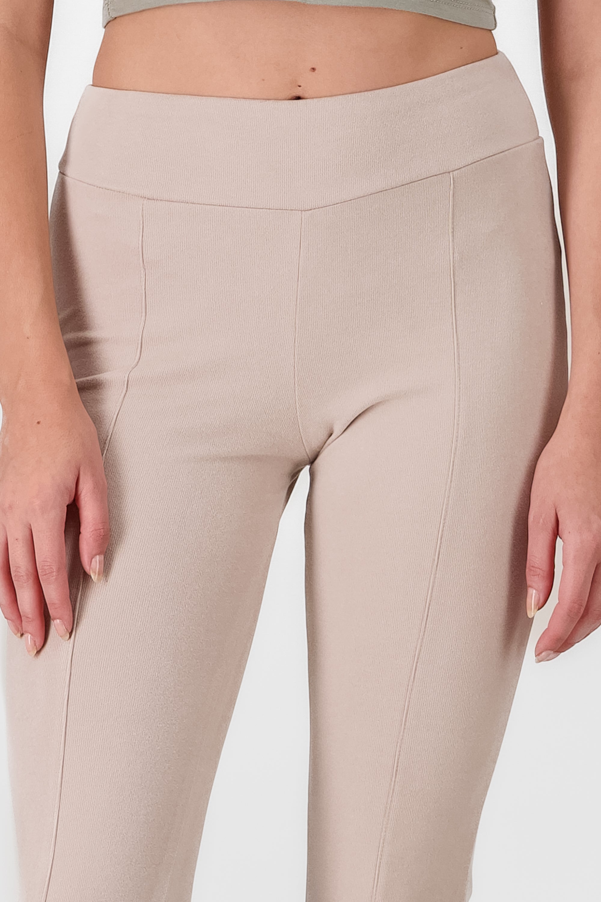 Pantalon flare textura liso CREMA